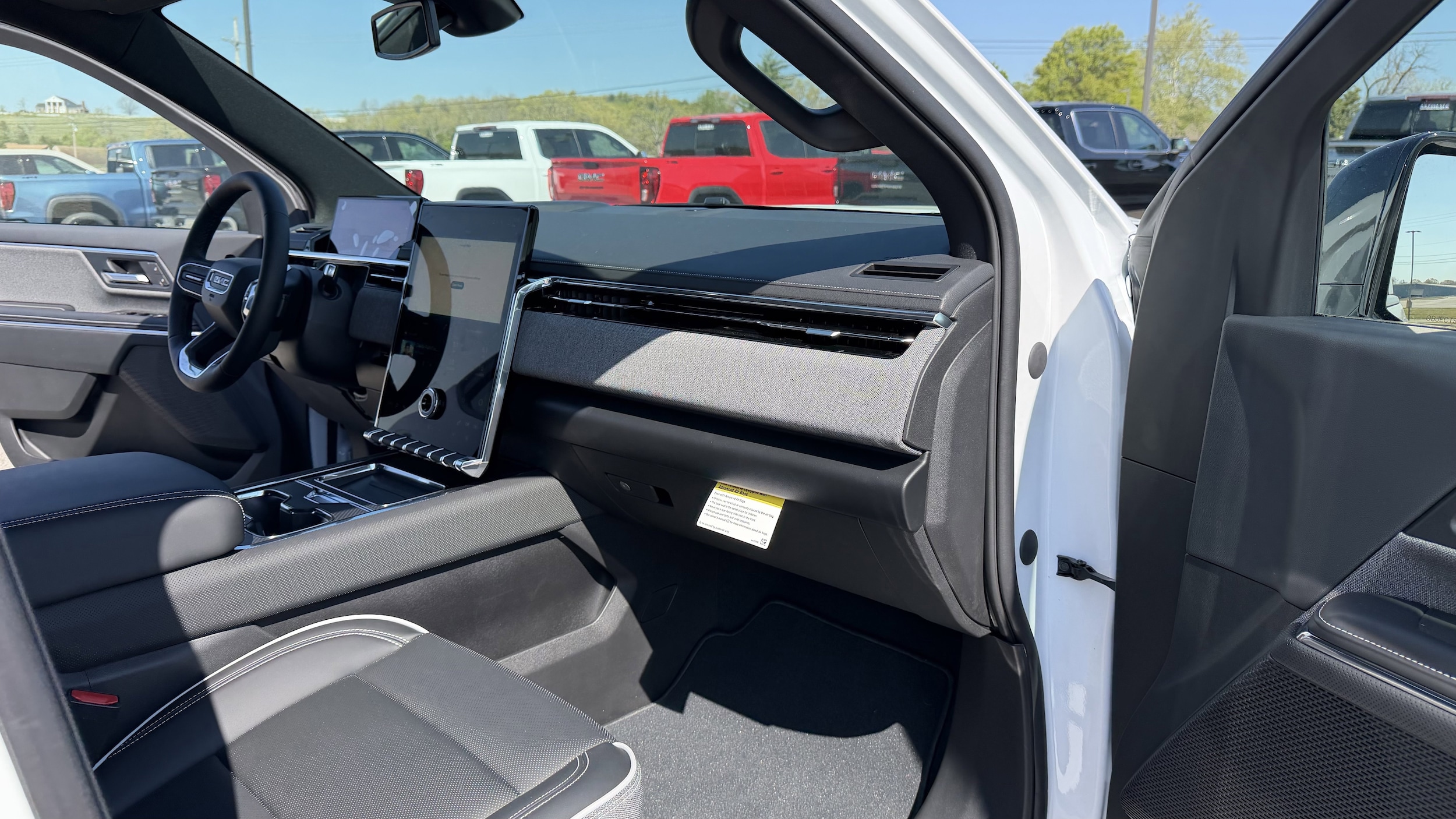 2026 GMC Sierra EV Elevation - Photo 31