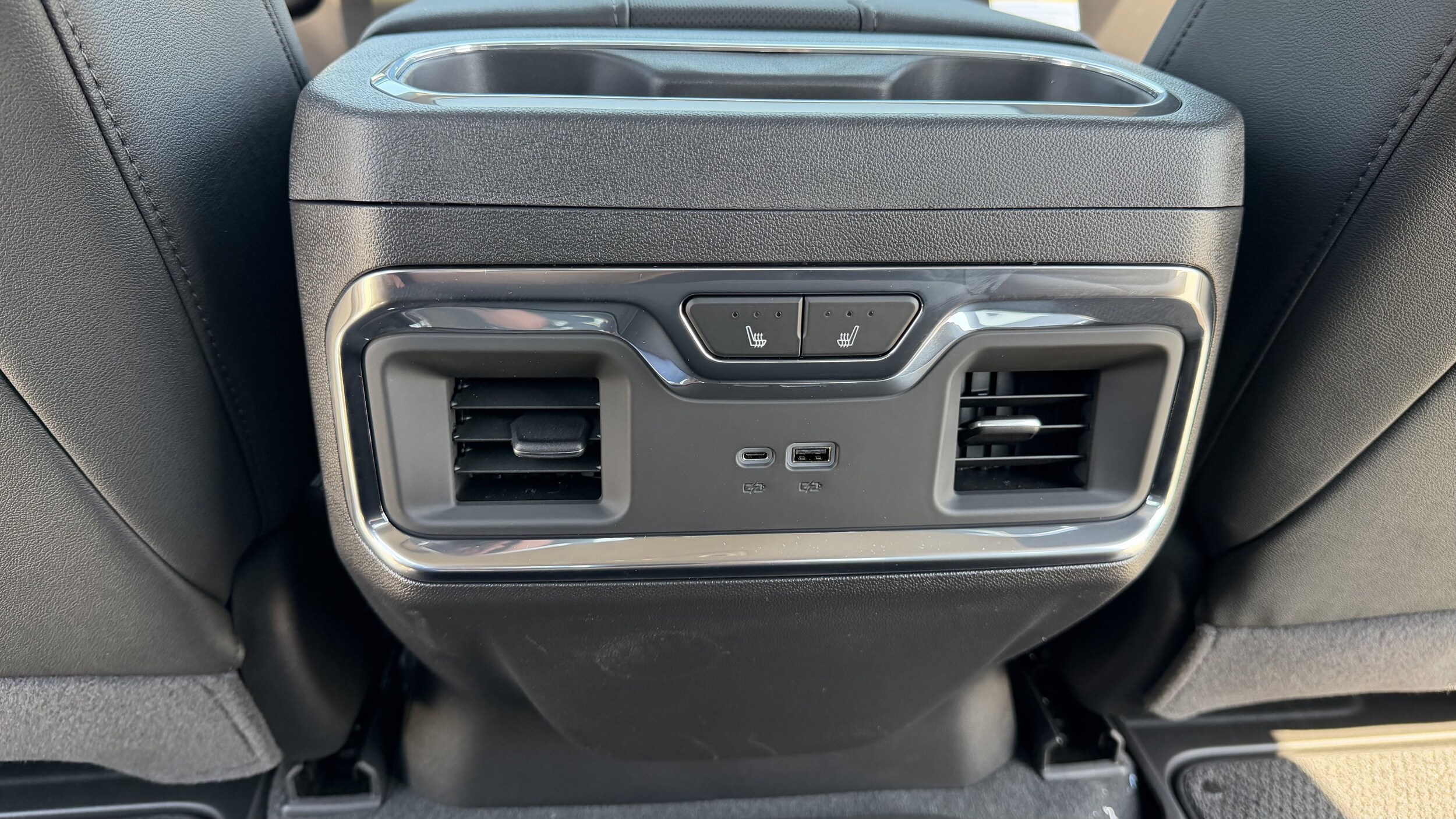 2026 GMC Sierra 1500 SLT - Photo 40