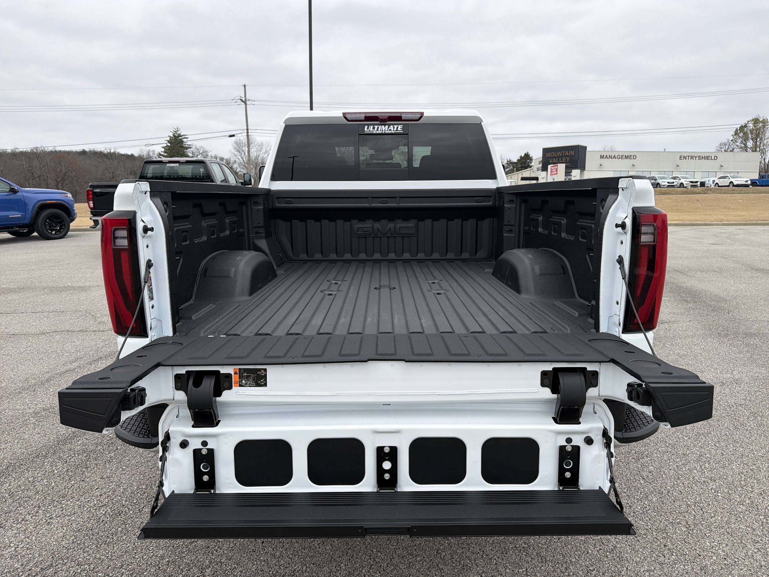 2026 GMC Sierra 2500HD SLT - Photo 13
