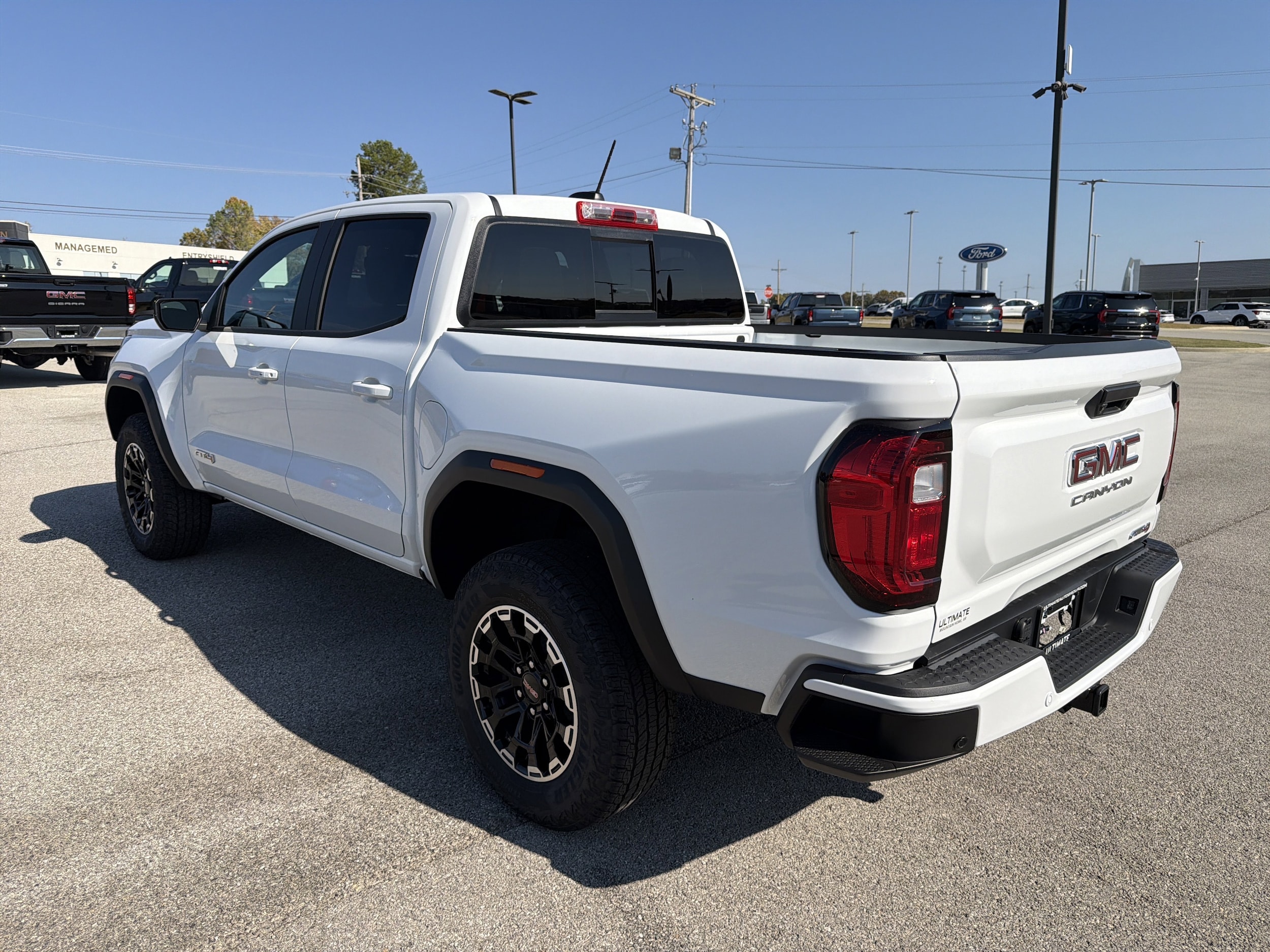 2026 GMC Canyon AT4 - Photo 6
