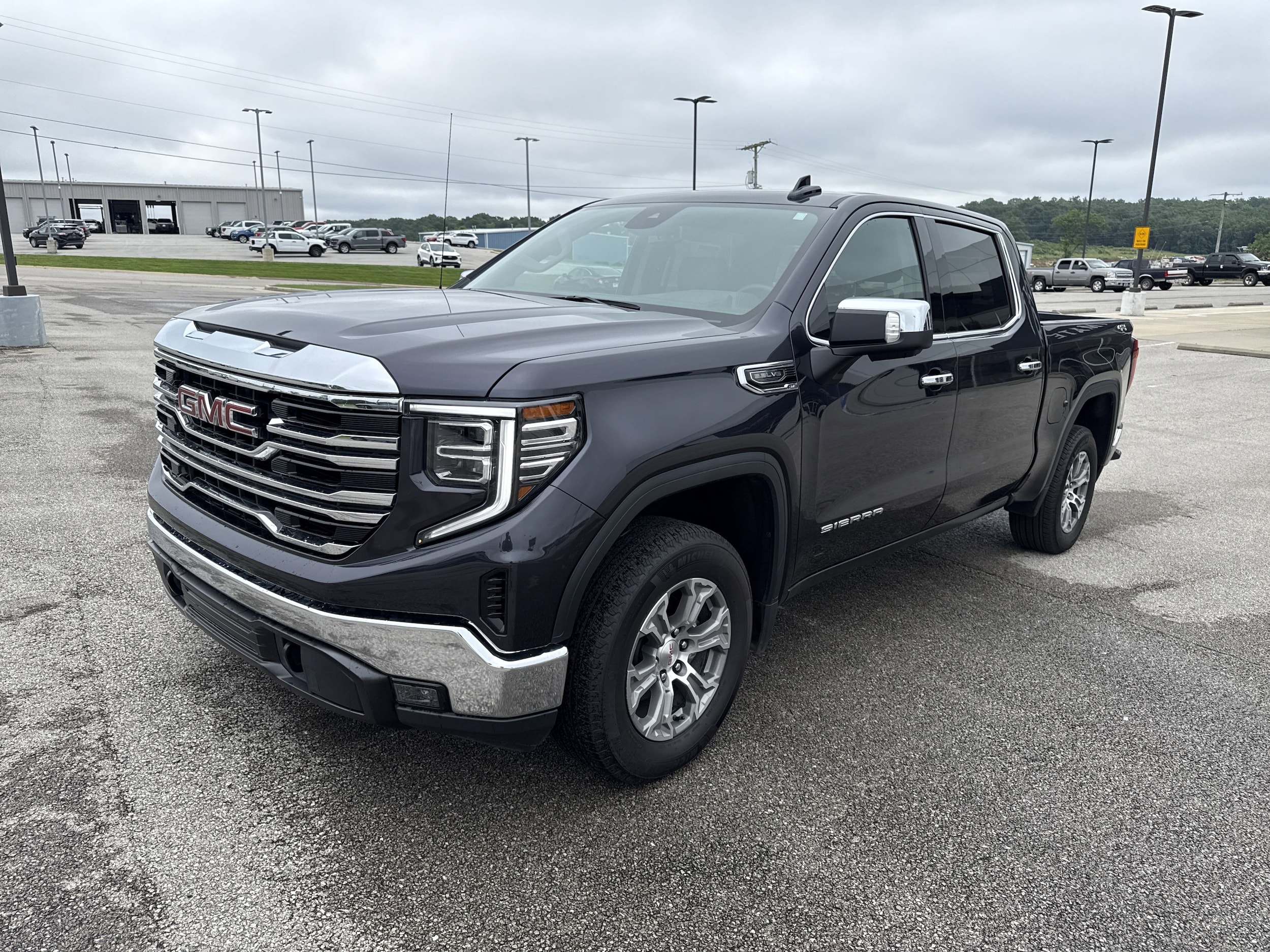 Used 2024 GMC Sierra 1500 SLT with VIN 3GTUUDED4RG369641 for sale in Mountain Home, AR