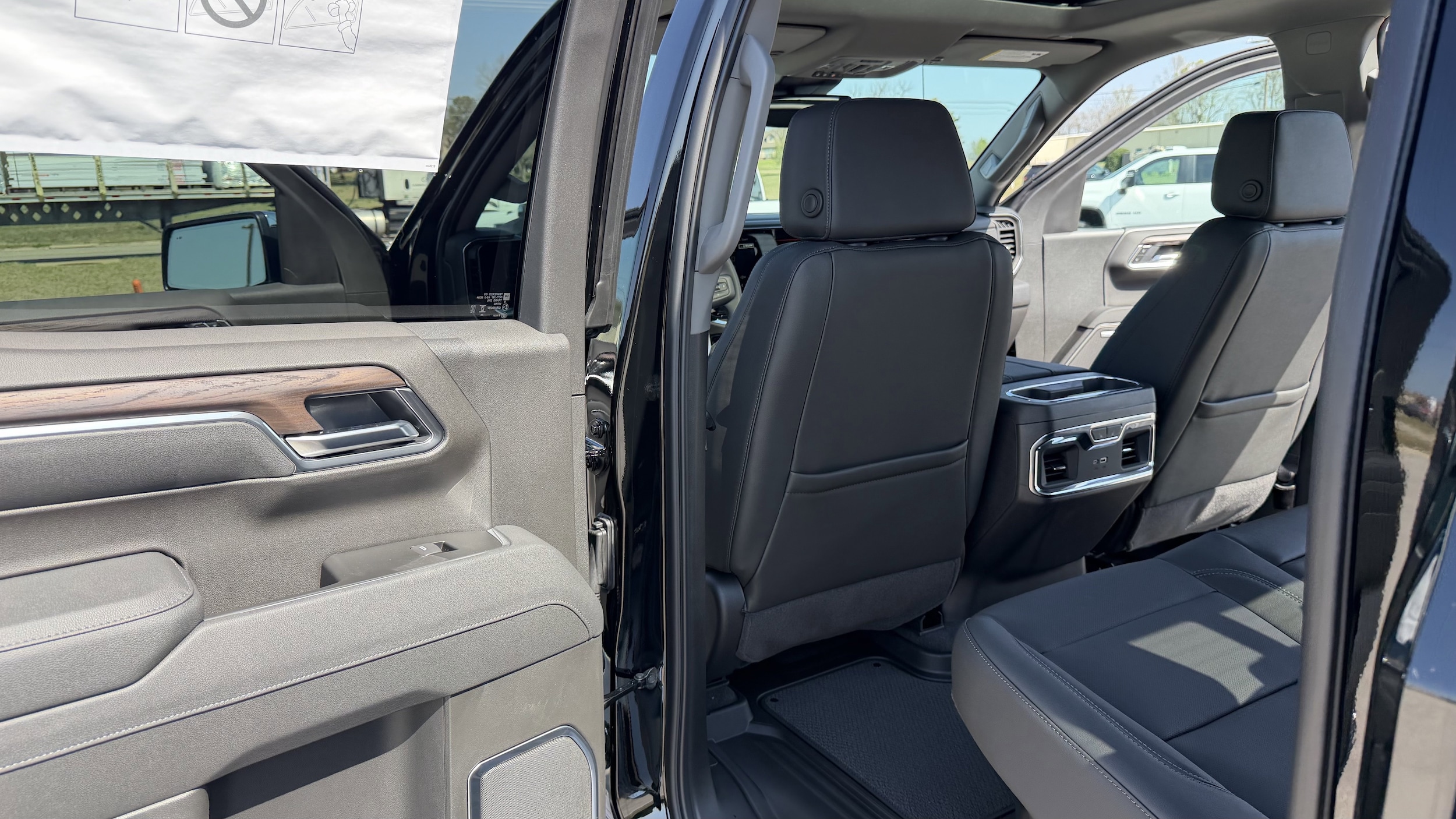 2026 GMC Sierra 1500 SLT - Photo 37