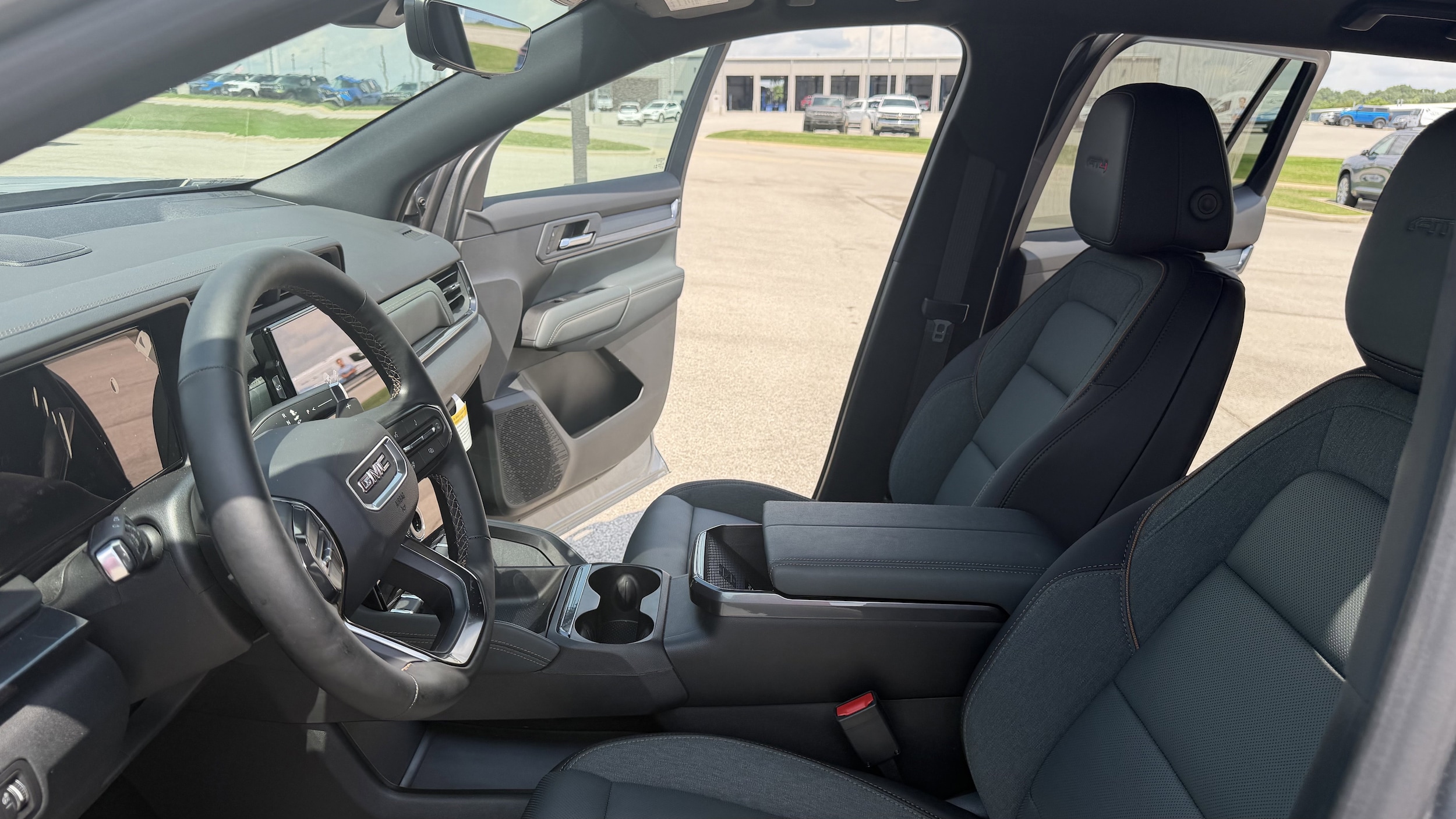 2026 GMC Terrain AT4 - Photo 15