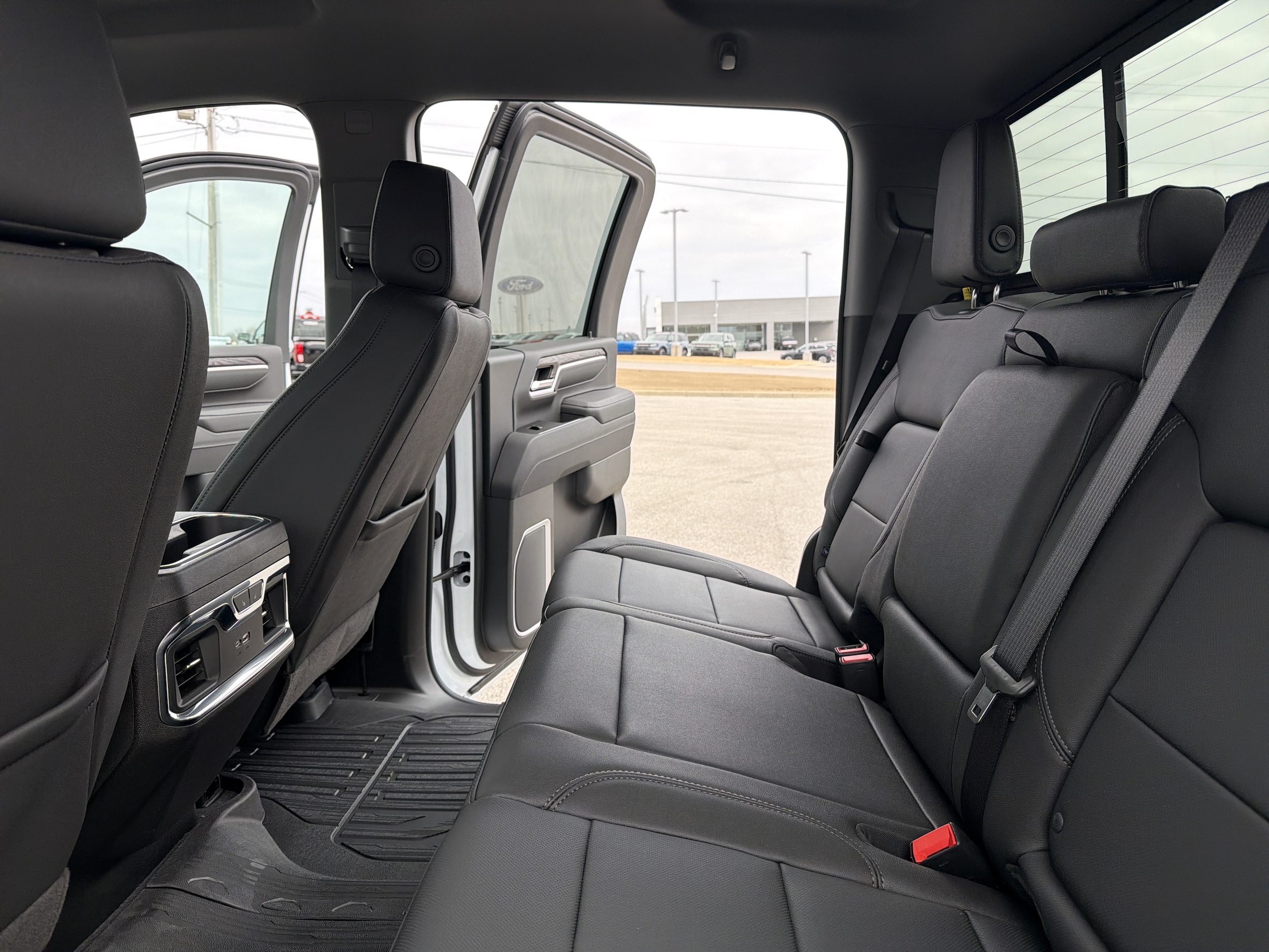 2026 GMC Sierra 2500HD SLT - Photo 37