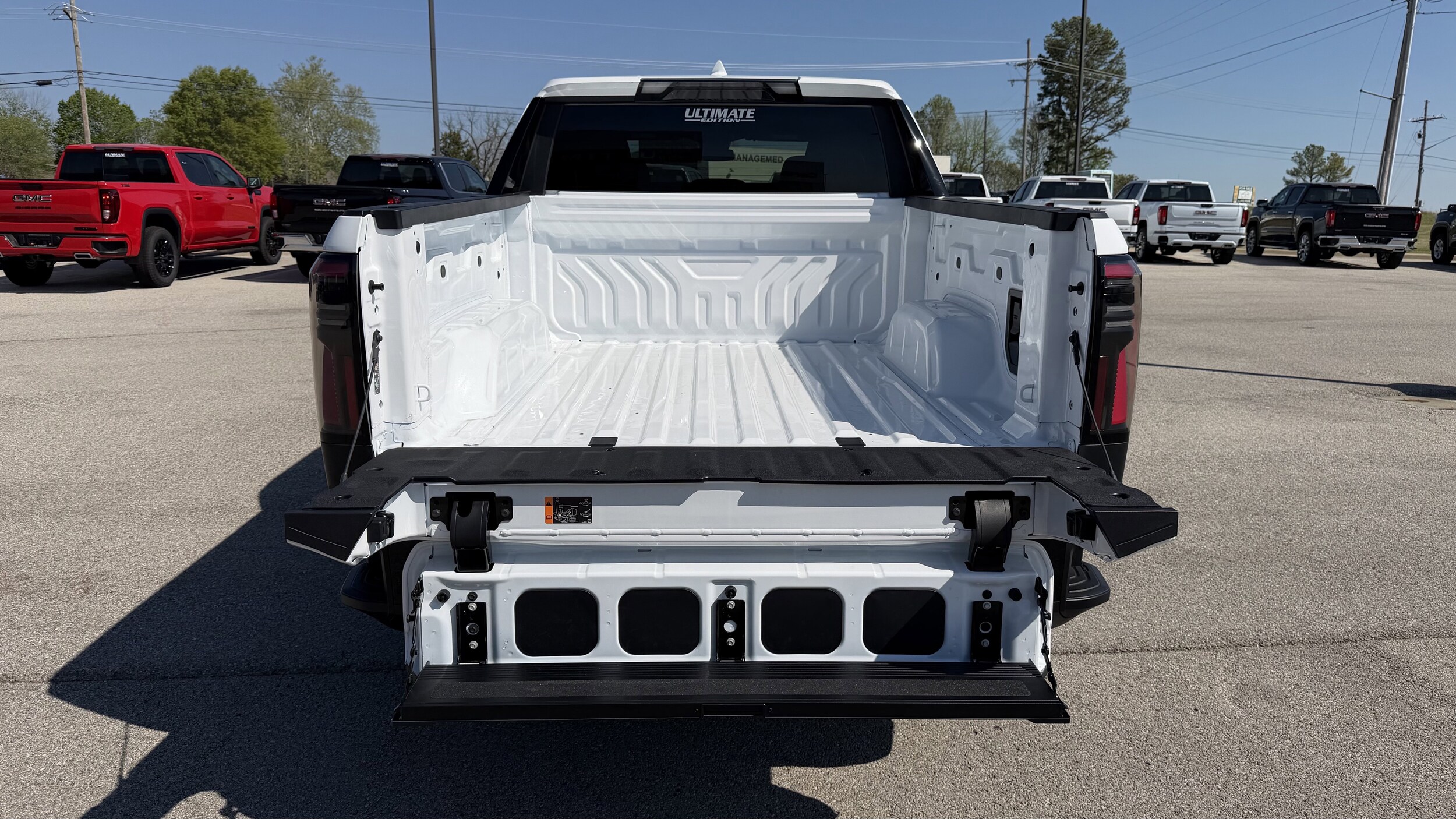 2026 GMC Sierra EV Elevation - Photo 15
