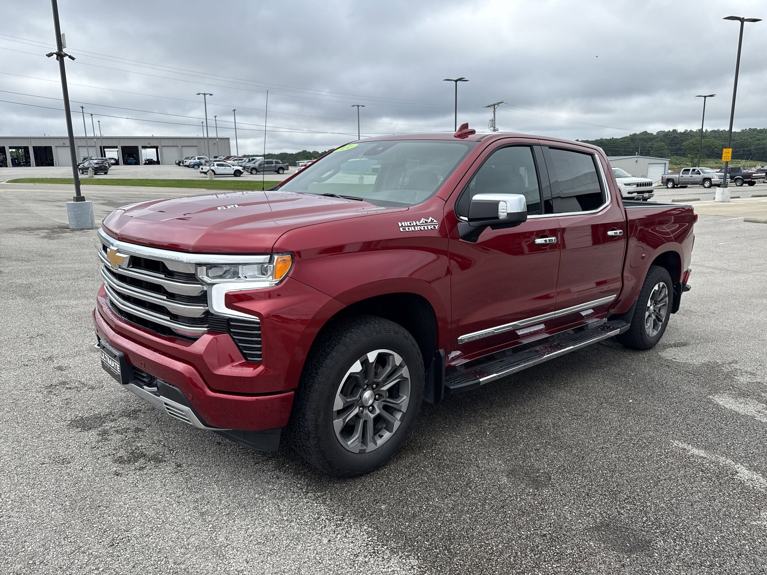 2024 Chevrolet Silverado 1500 High Country photo 2