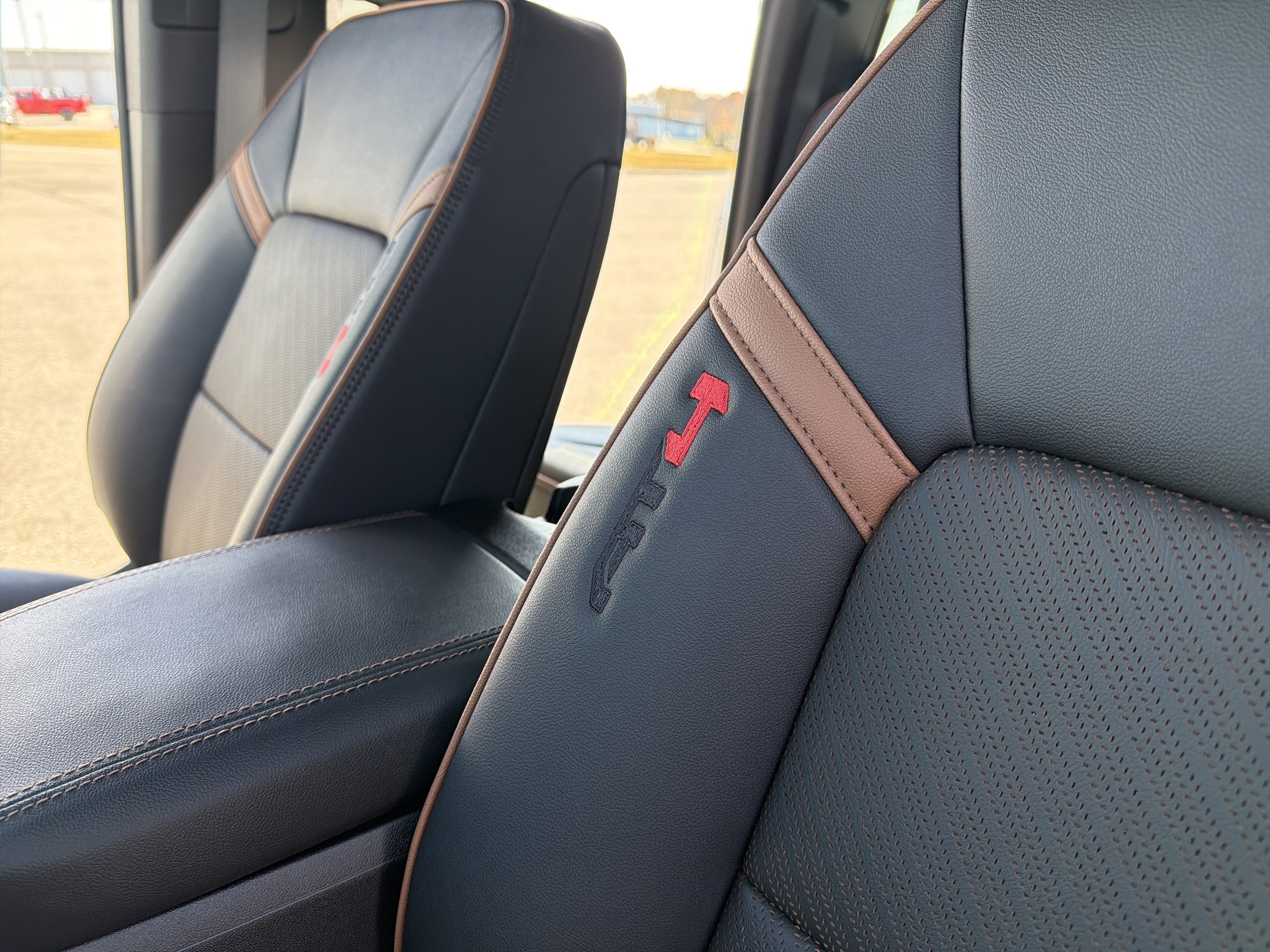2026 GMC Canyon AT4 - Photo 19