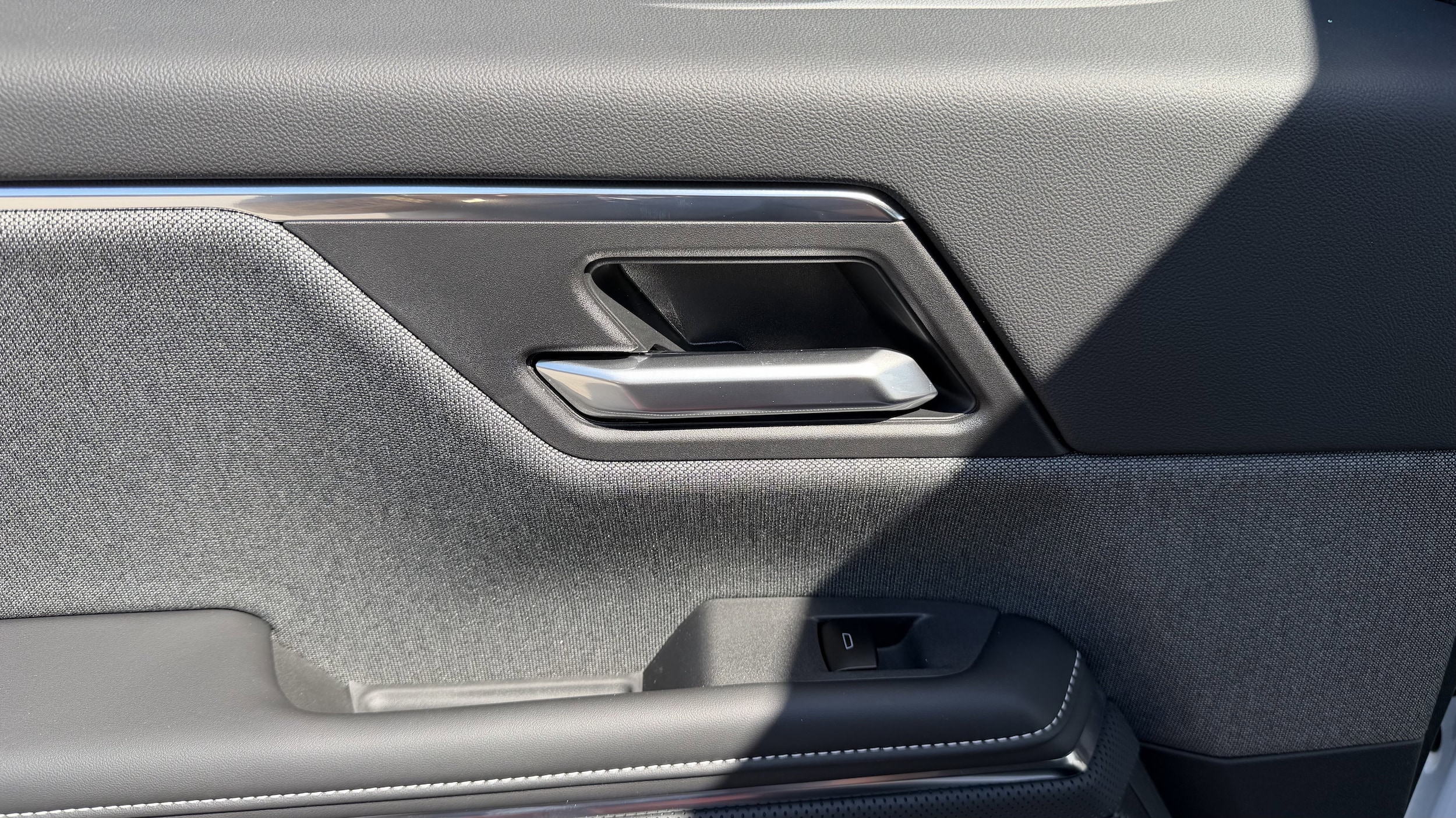2026 GMC Sierra EV Elevation - Photo 35