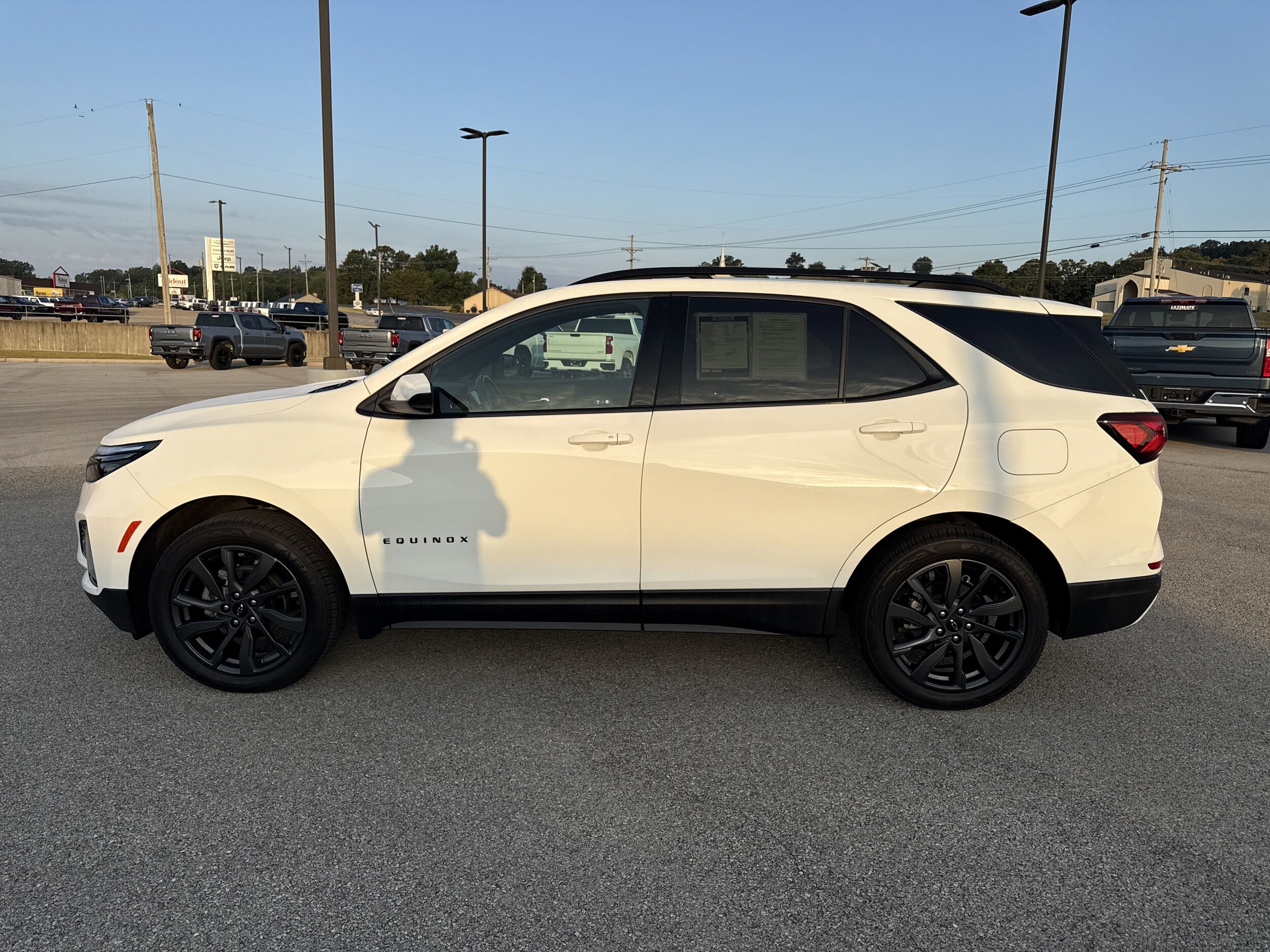 2022 Chevrolet Equinox RS photo 3