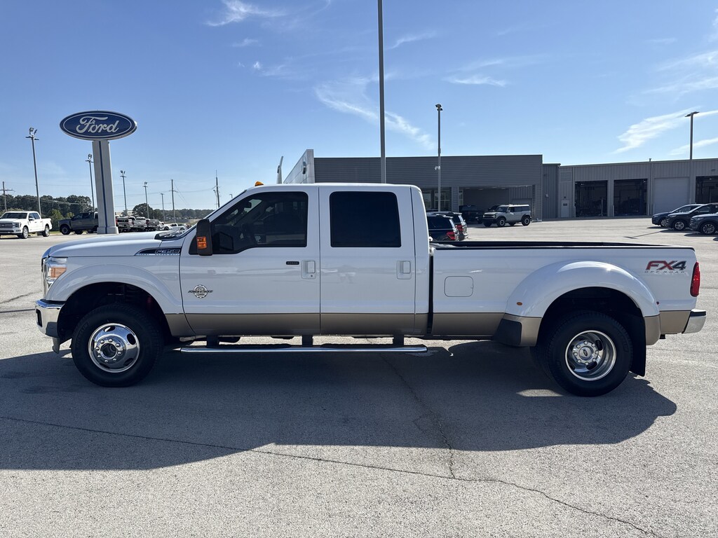 Used 2014 Ford Super Duty F-350 DRW Lariat 4WD Crew Cab 172 Lariat