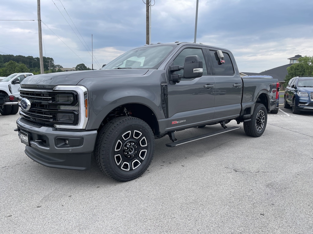 New 2025 Ford Super Duty F-250 SRW Platinum Platinum 4WD Crew Cab 6.75 Box