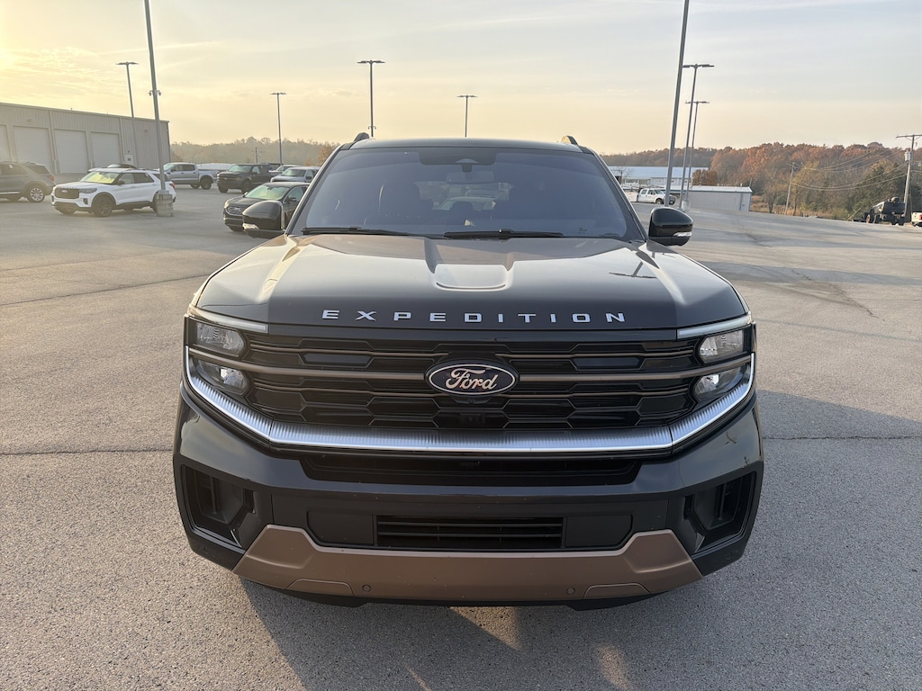 Used 2025 Ford Expedition Max King Ranch King Ranch 4x4