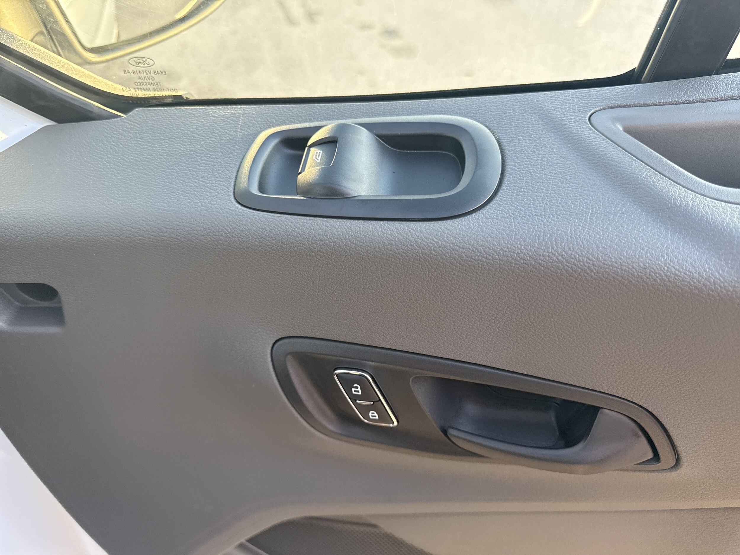 2025 Ford Transit Van Base - Photo 23