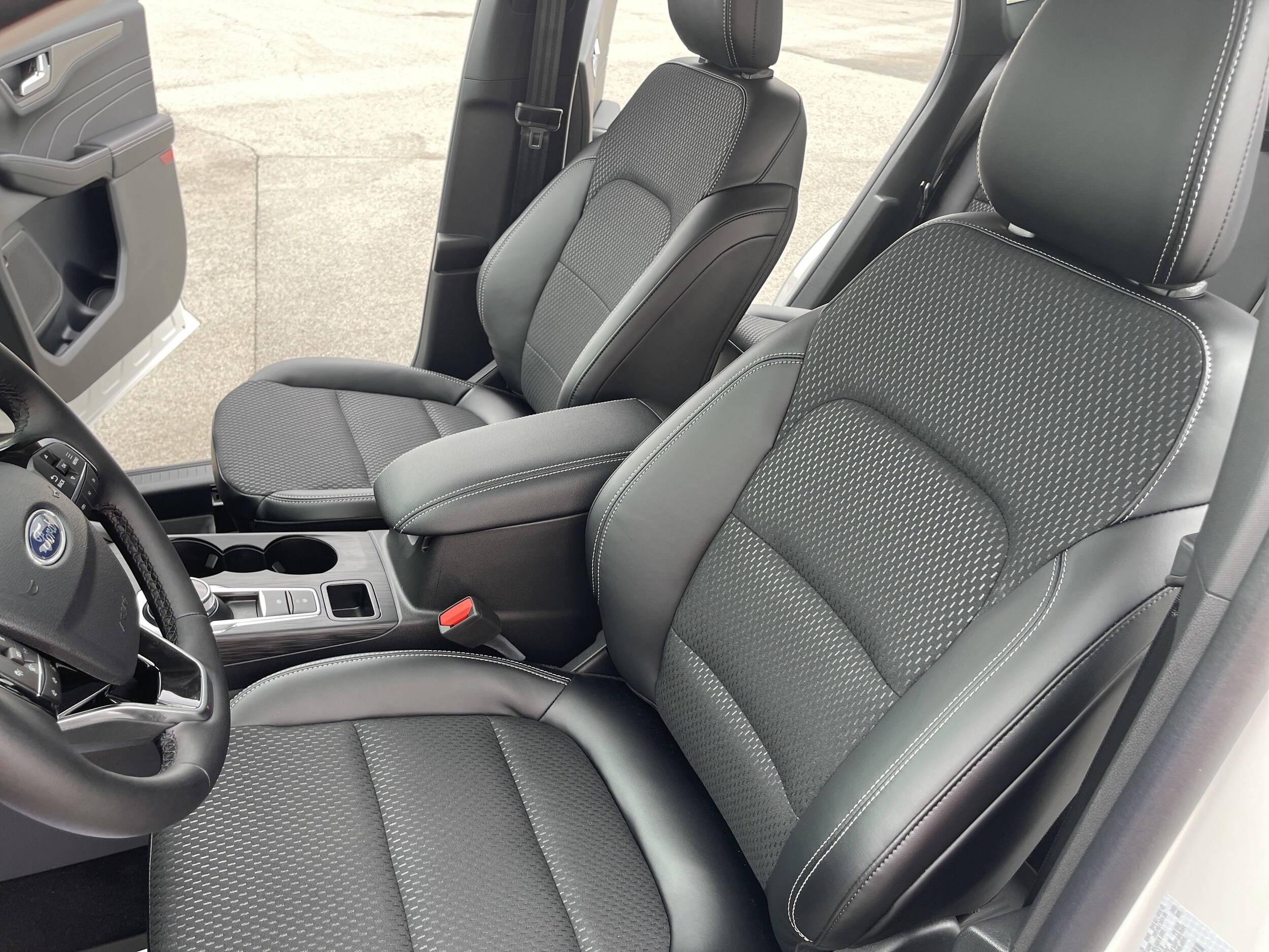 2025 Ford Escape Plug-in hybrid PHEV - Photo 10