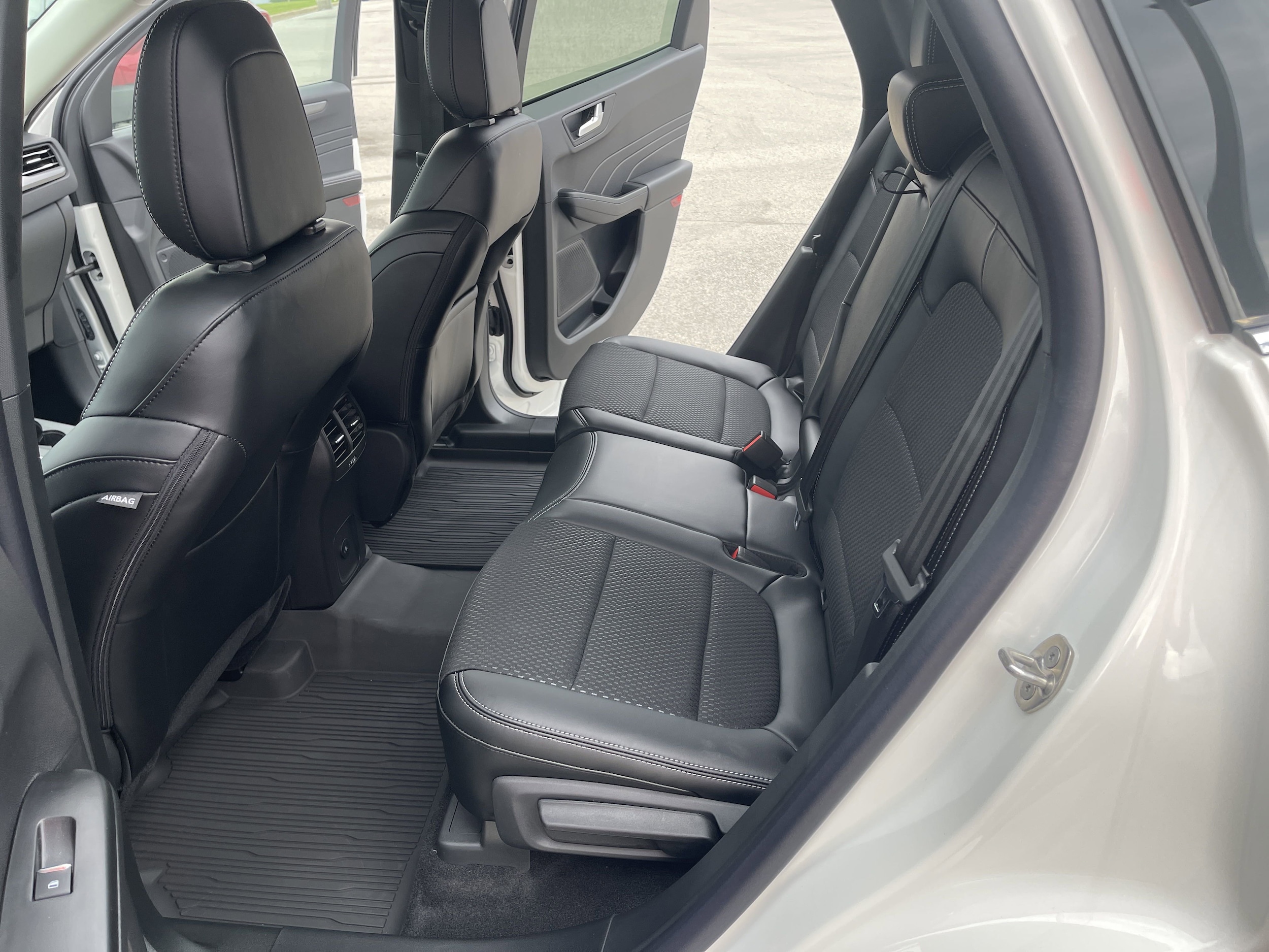 2025 Ford Escape Plug-in hybrid PHEV - Photo 19