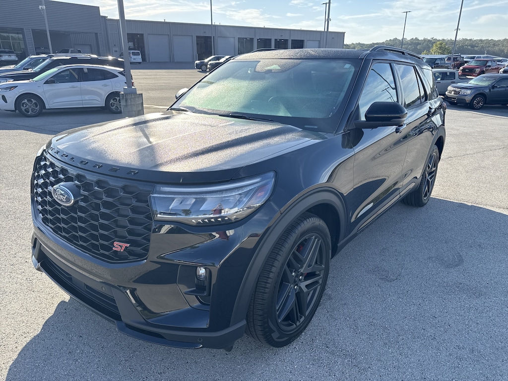 Used 2025 Ford Explorer ST ST 4WD