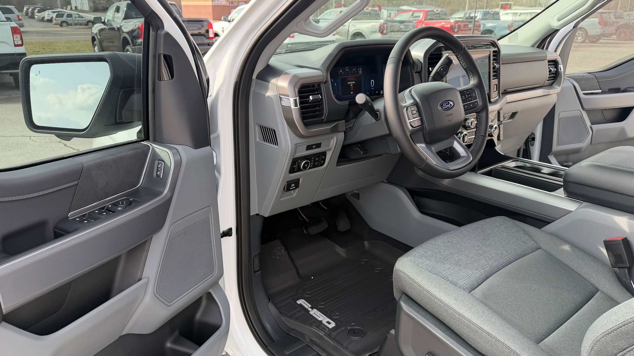 2026 Ford F-150 XLT - Photo 16
