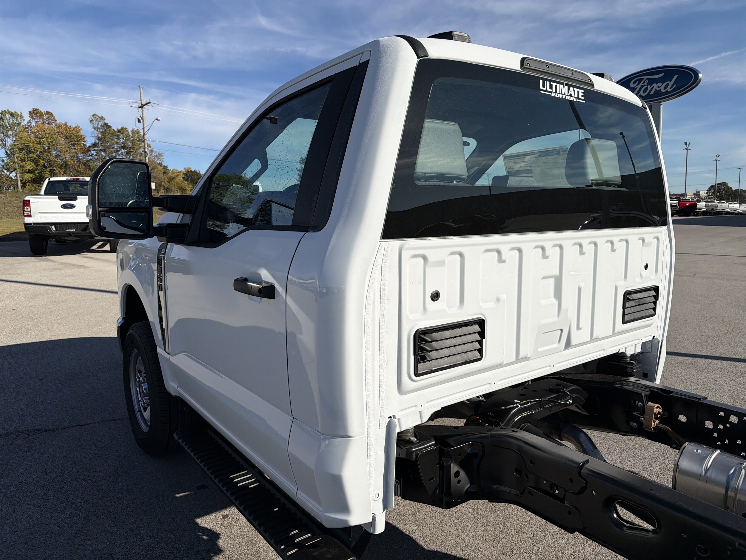 2026 Ford F-350 Super Duty Chassis Cab XL - Photo 7