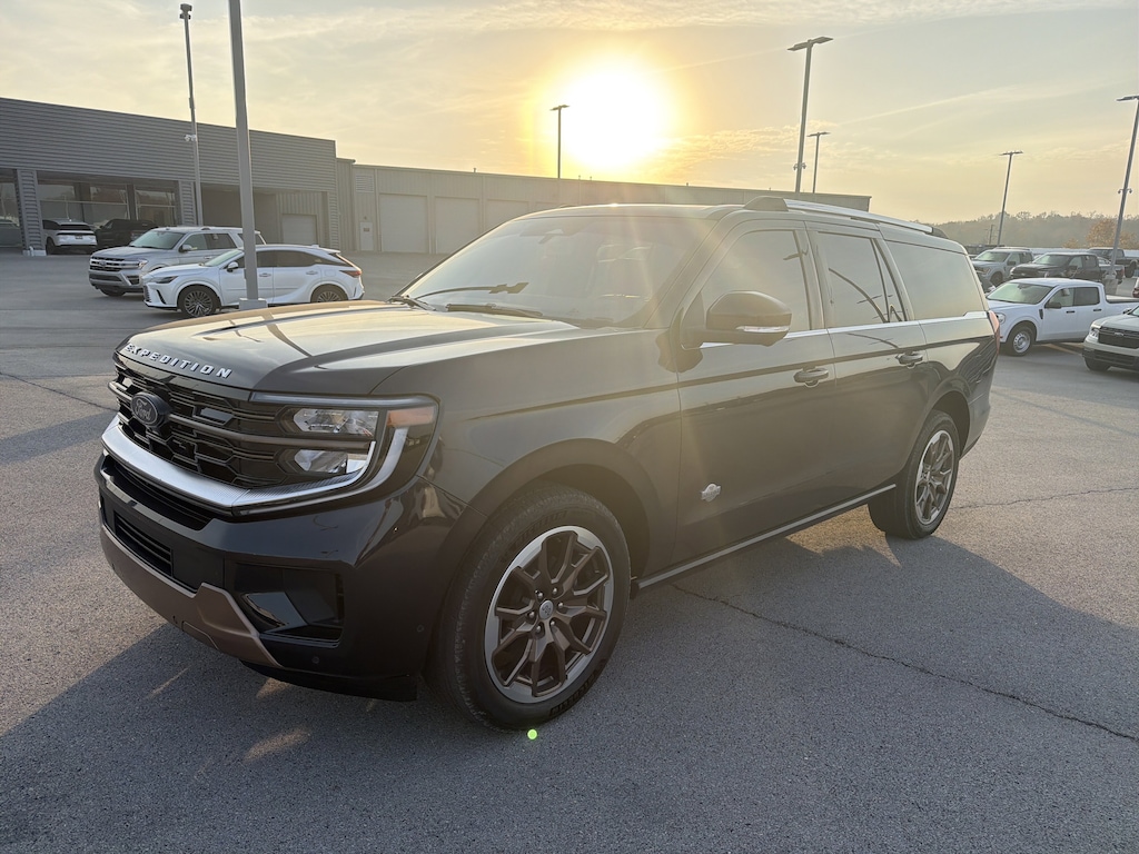 Used 2025 Ford Expedition Max King Ranch King Ranch 4x4