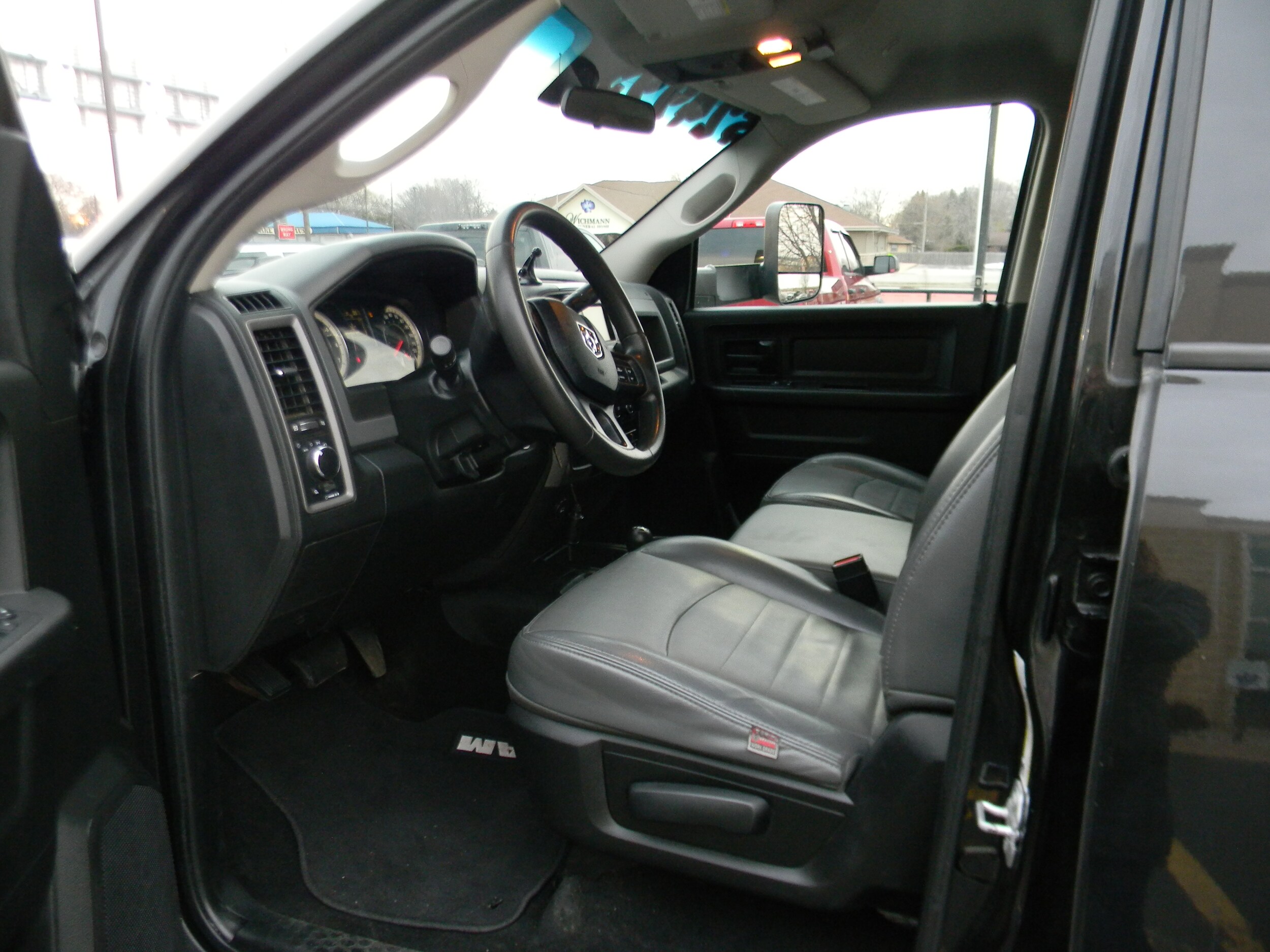 2018 Ram 2500 Tradesman photo 4