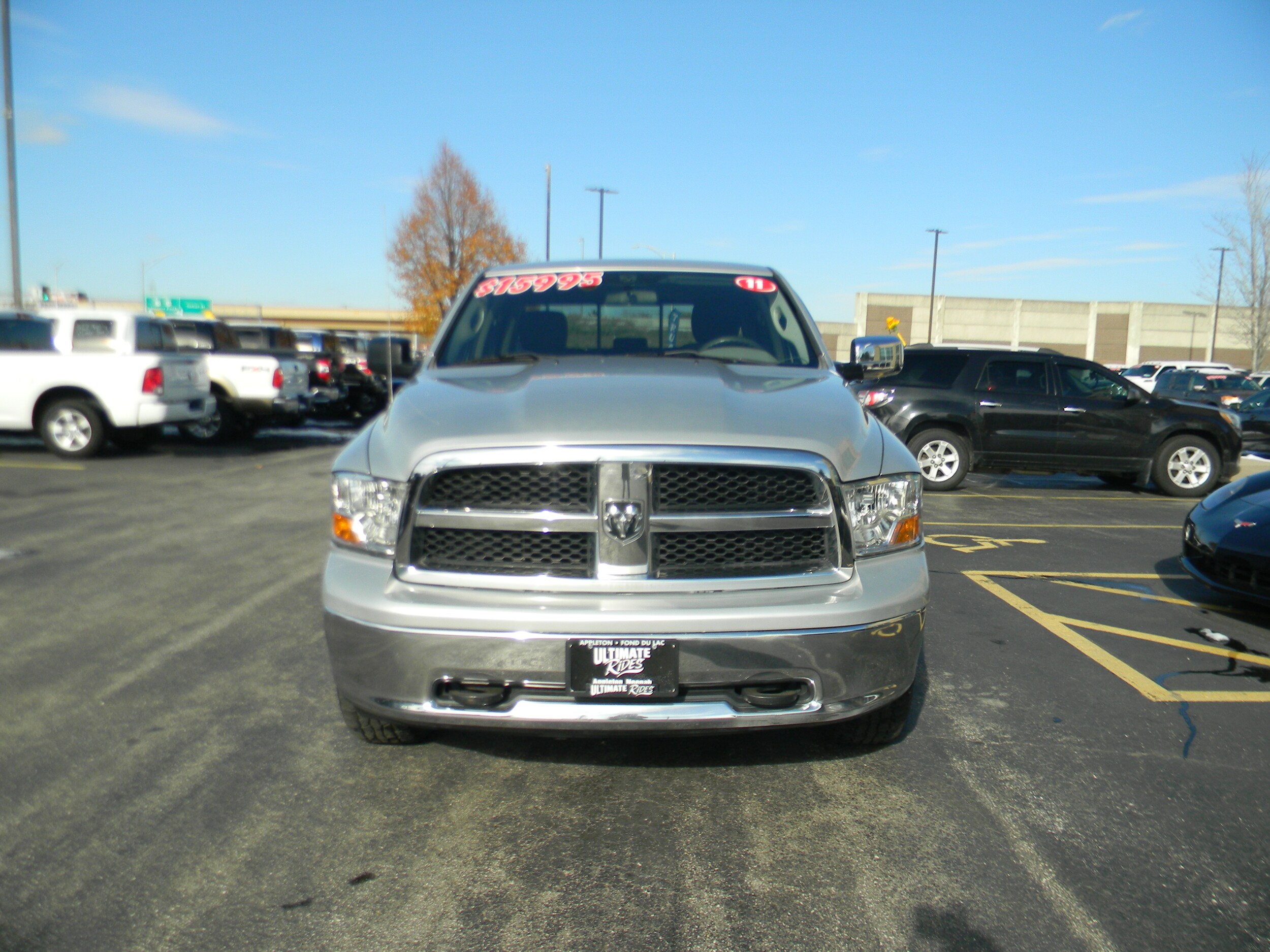 2011 Ram 1500 SLT photo 3