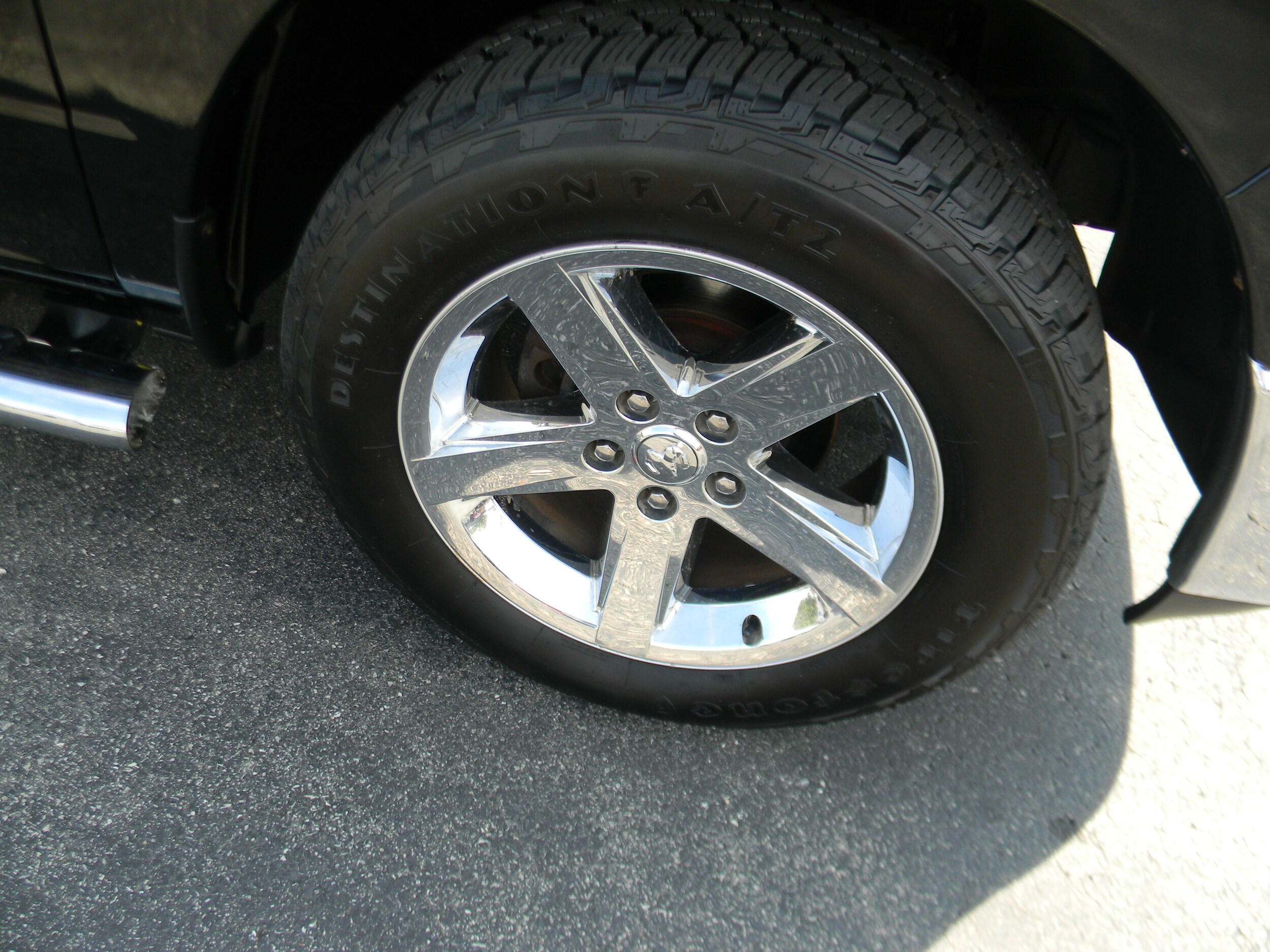 2012 Ram 1500 SLT Big Horn photo 2