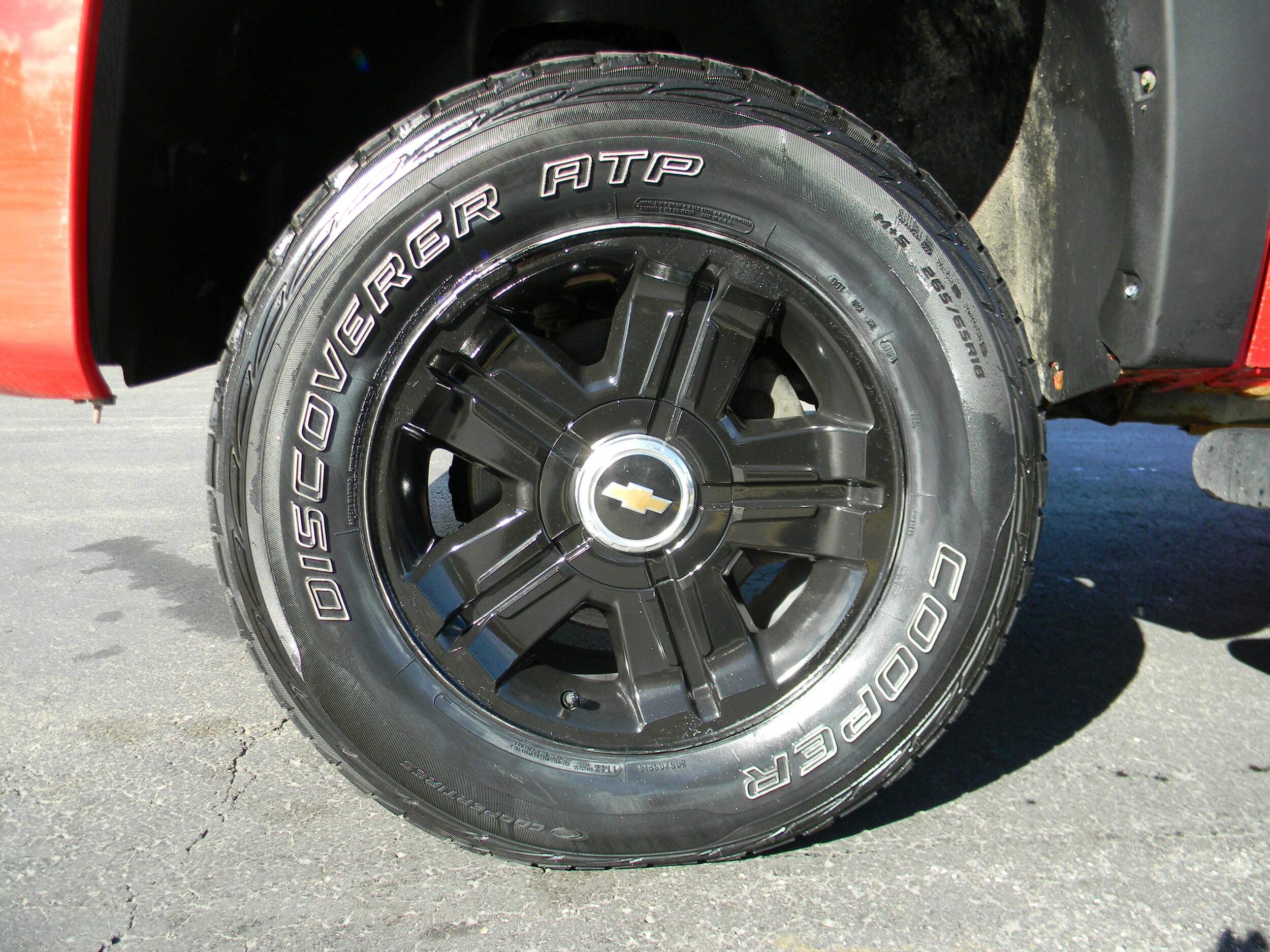 2011 Chevrolet Silverado 1500 LT photo 4