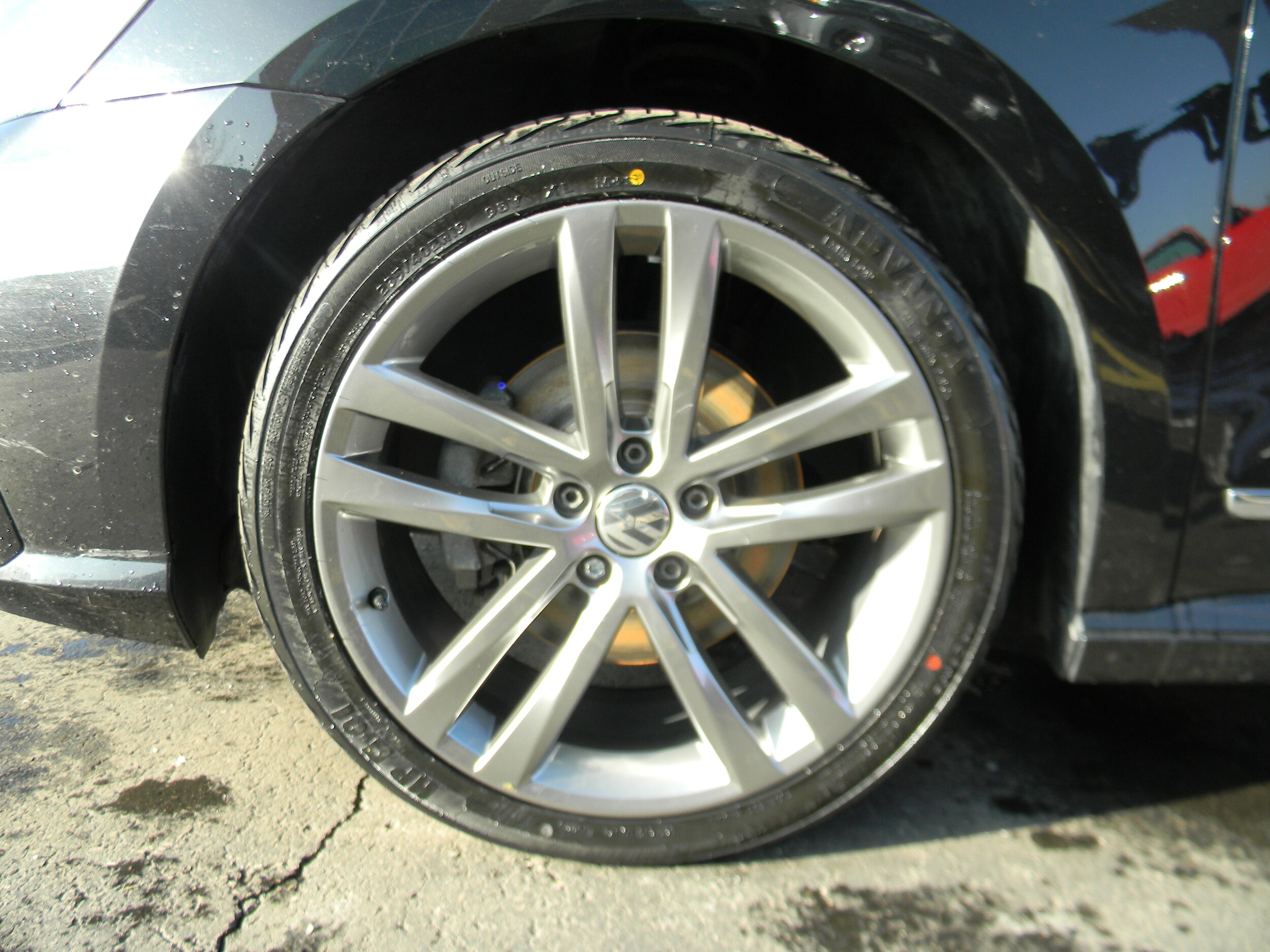2017 Volkswagen Passat R-Line photo 4