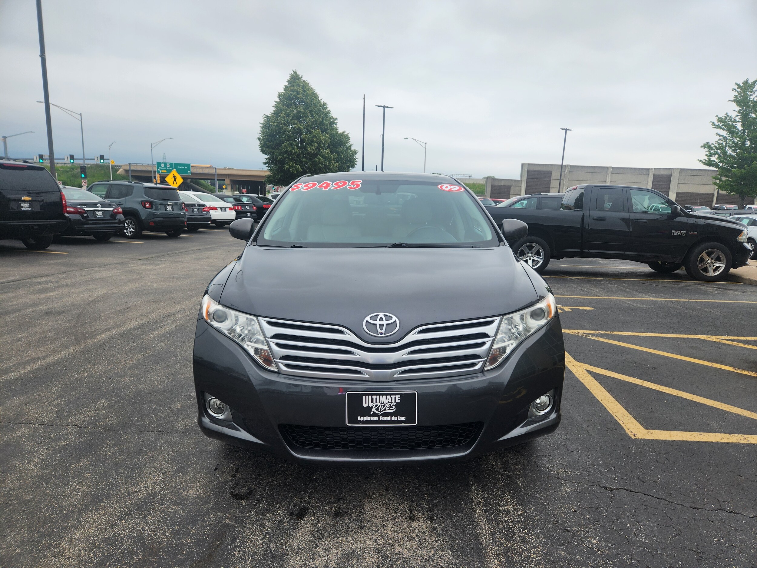 2009 Toyota Venza Base photo 2