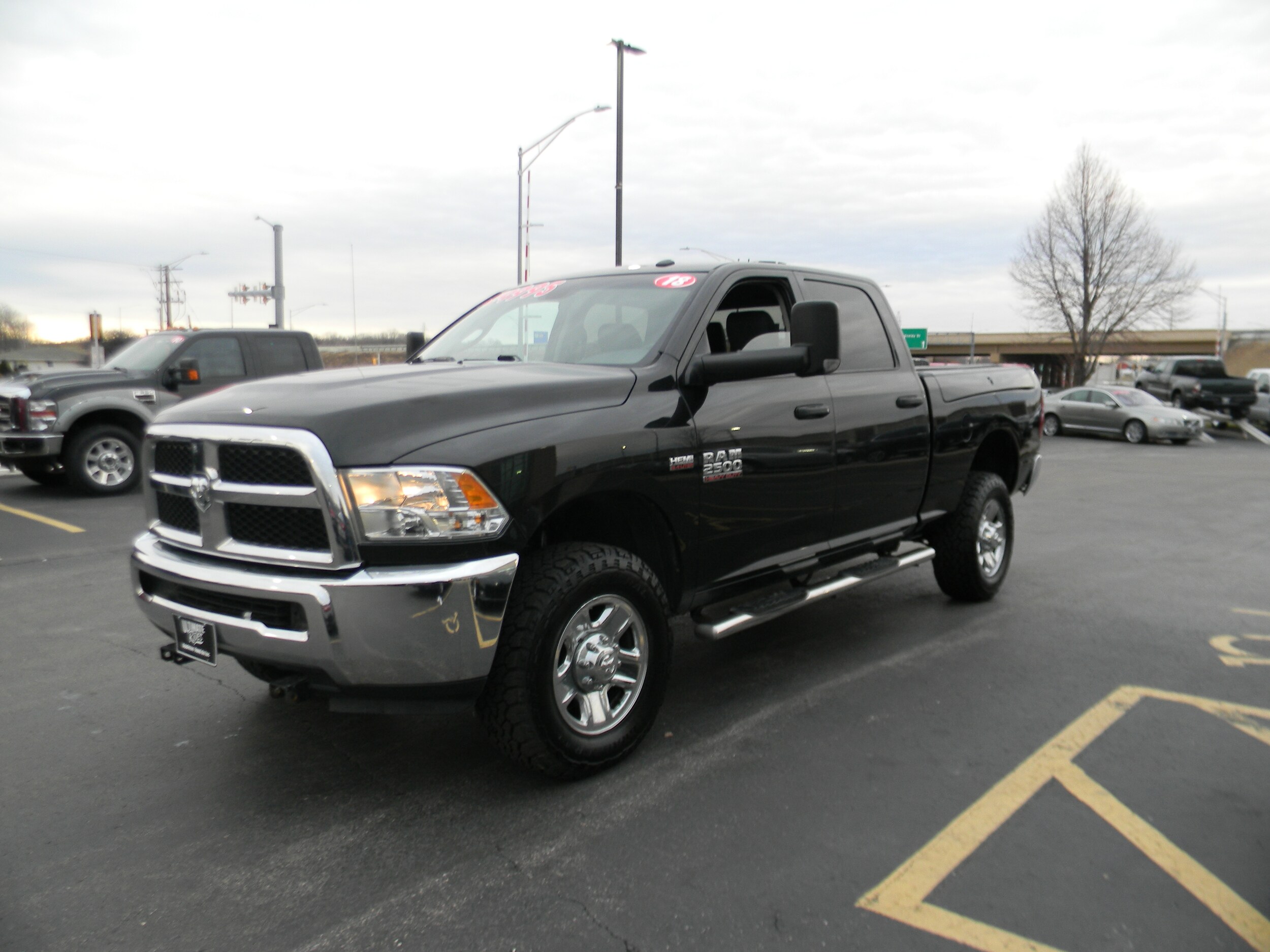 2018 Ram 2500 Tradesman photo 3