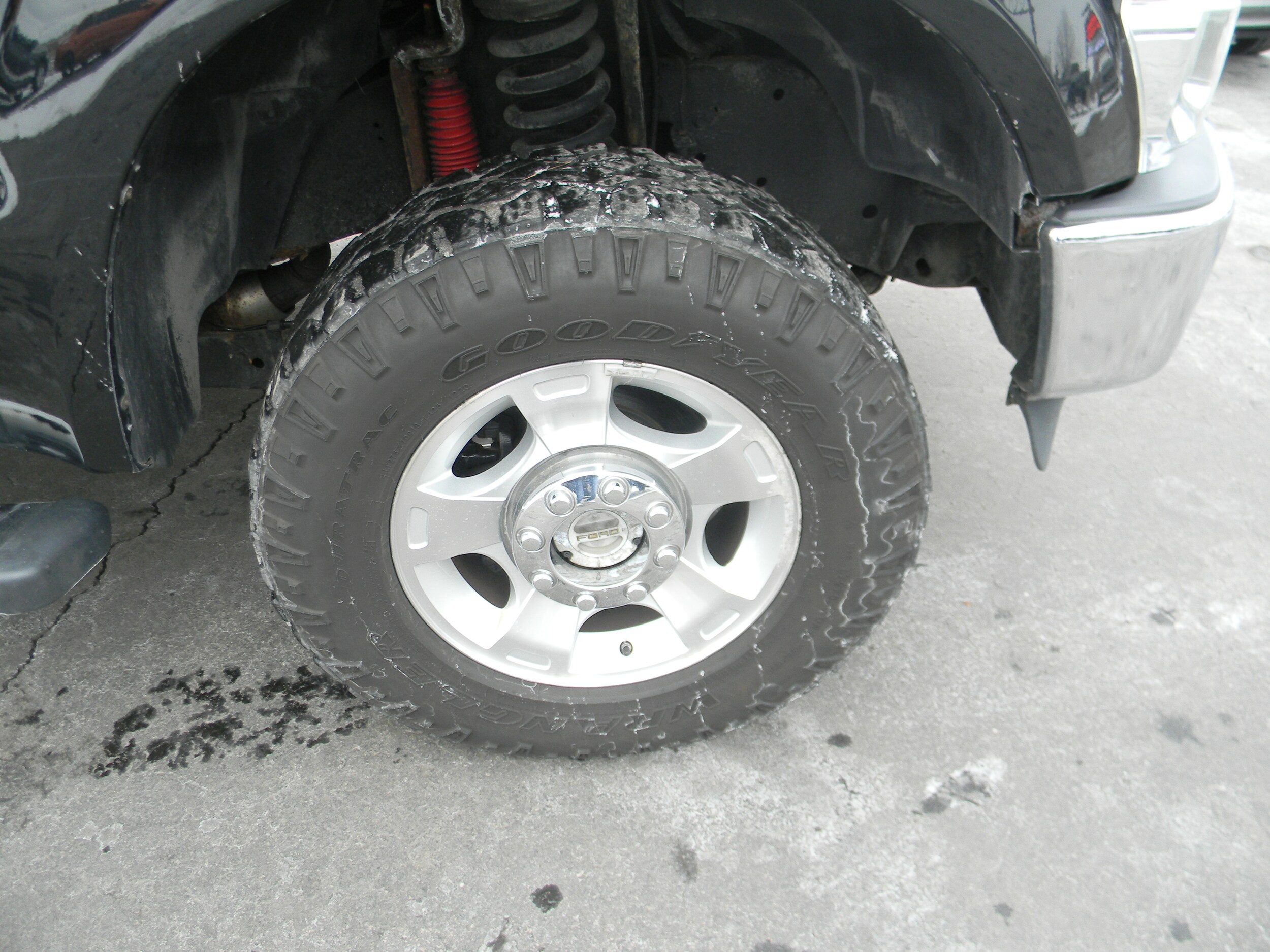2010 Ford F-250 XLT photo 2
