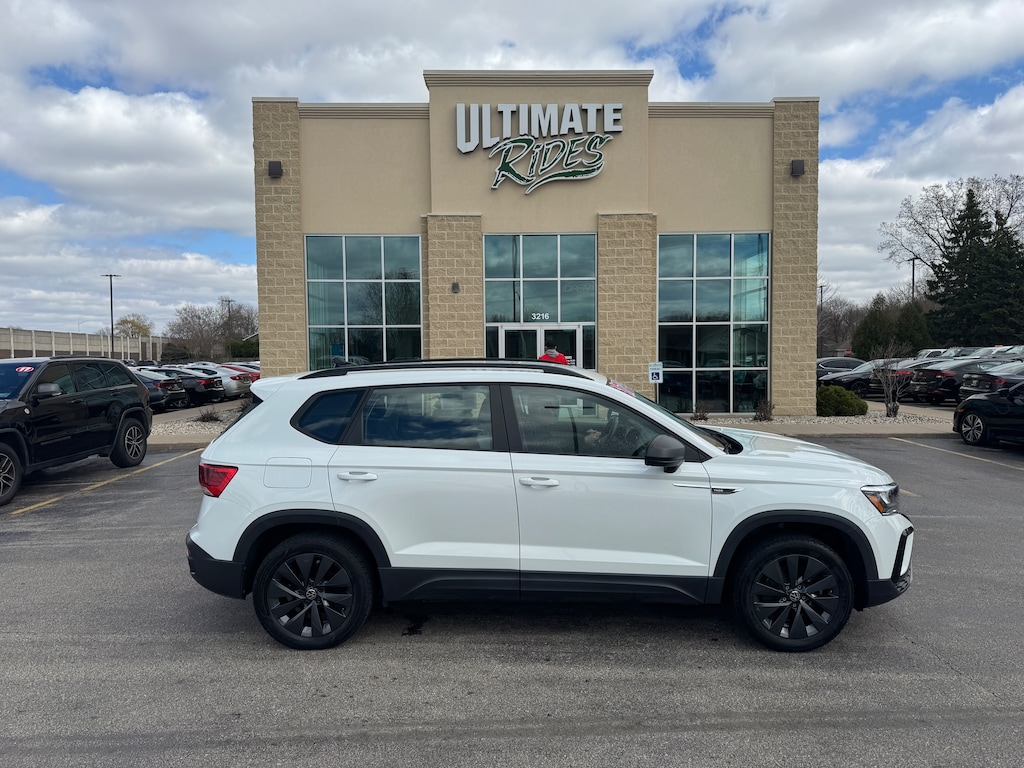 Used 2022 Volkswagen Taos 1.5T S SUV