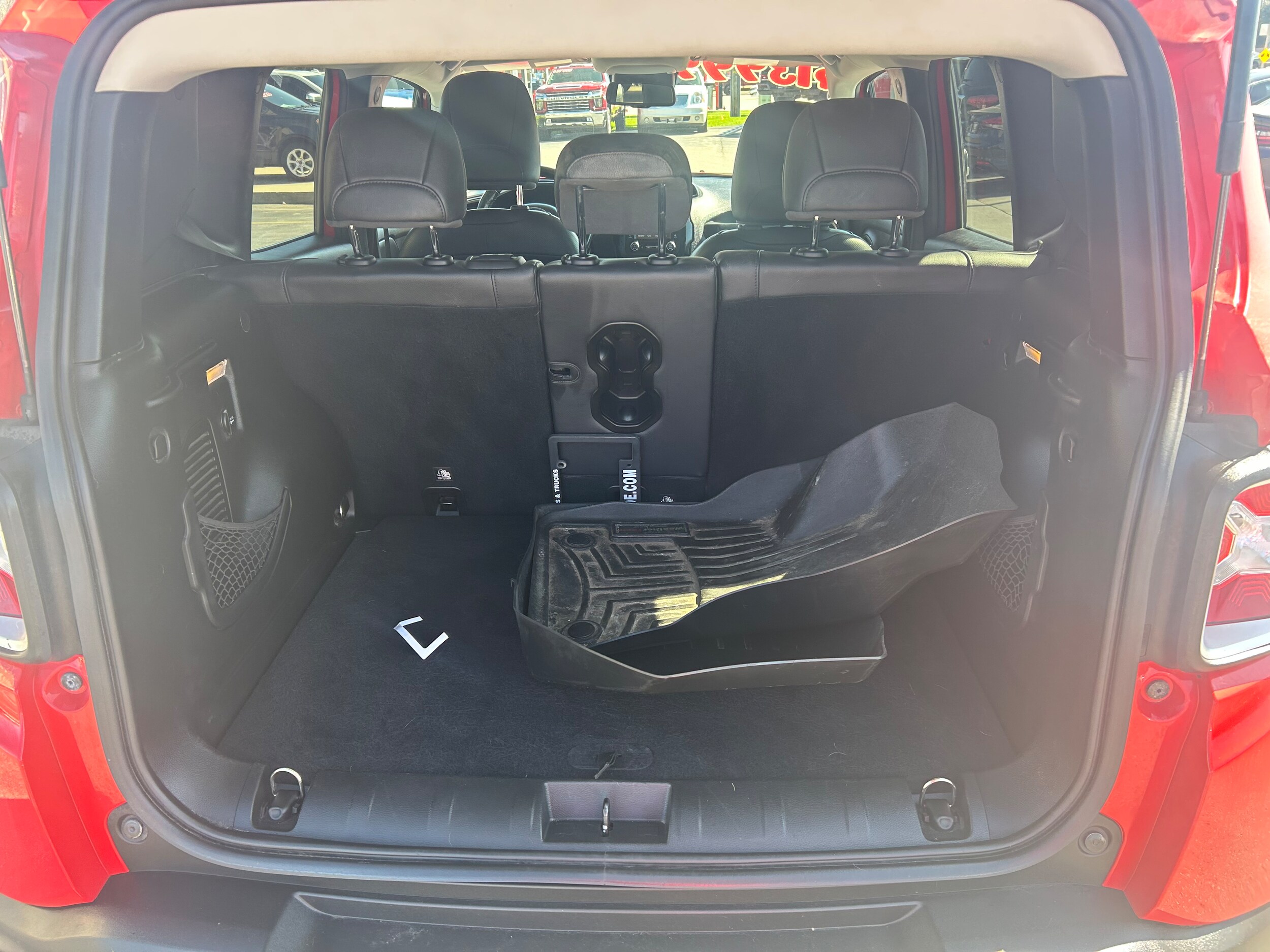 2016 Jeep Renegade Limited photo 4