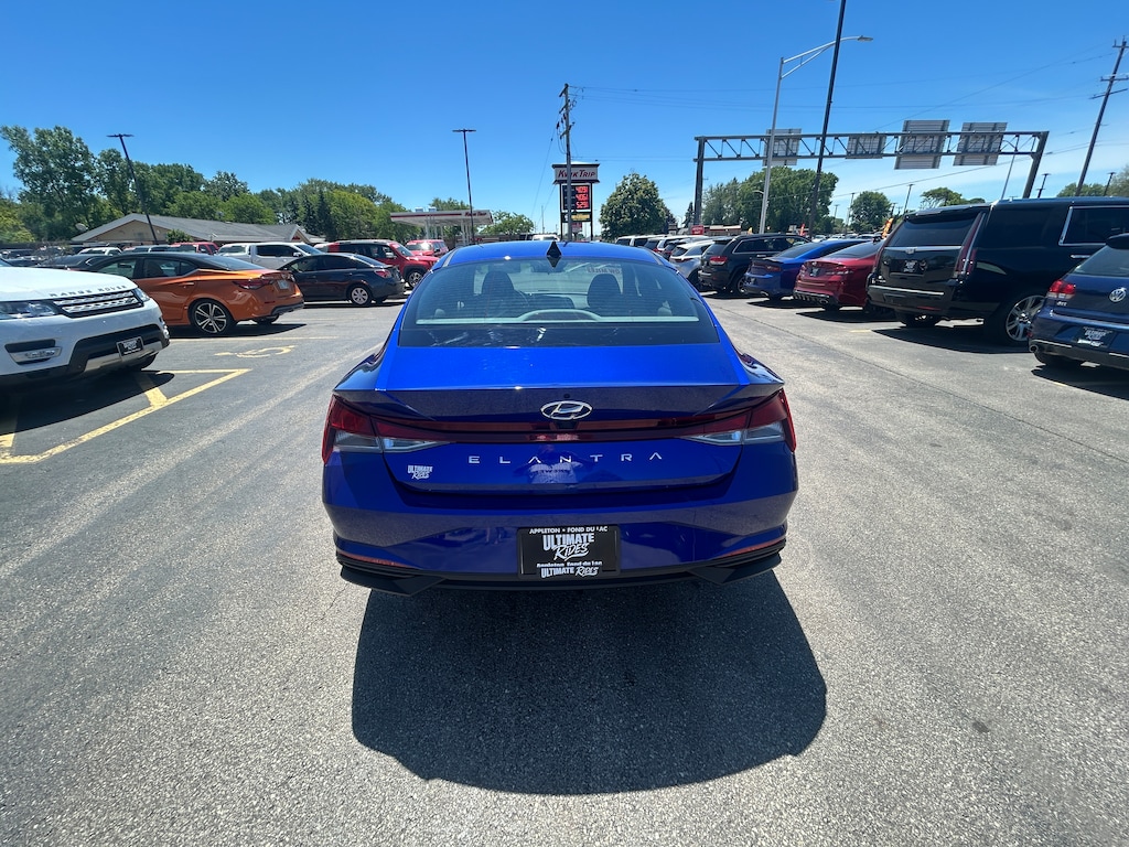 Used 2023 Hyundai Elantra SEL Sedan