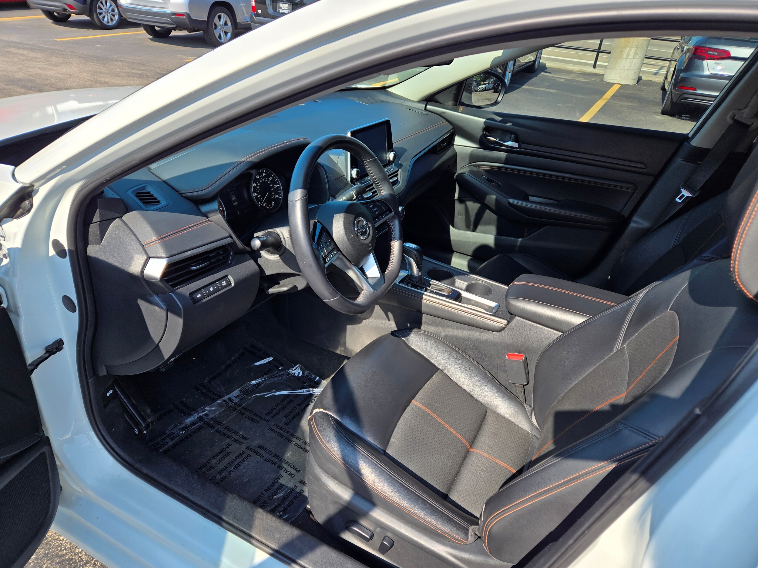 2020 Nissan Altima 2.5 SR photo 4