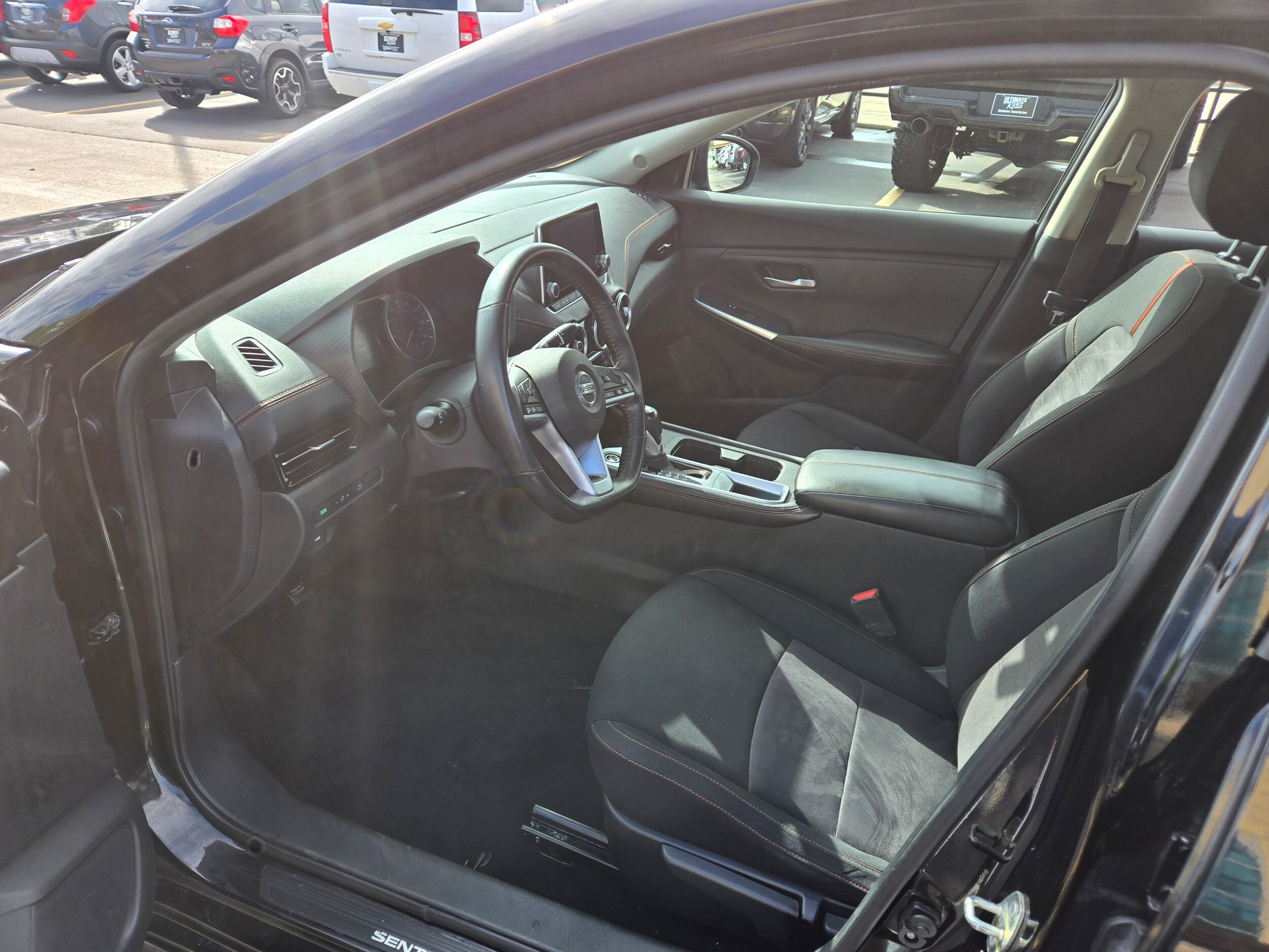 2021 Nissan Sentra SR photo 4