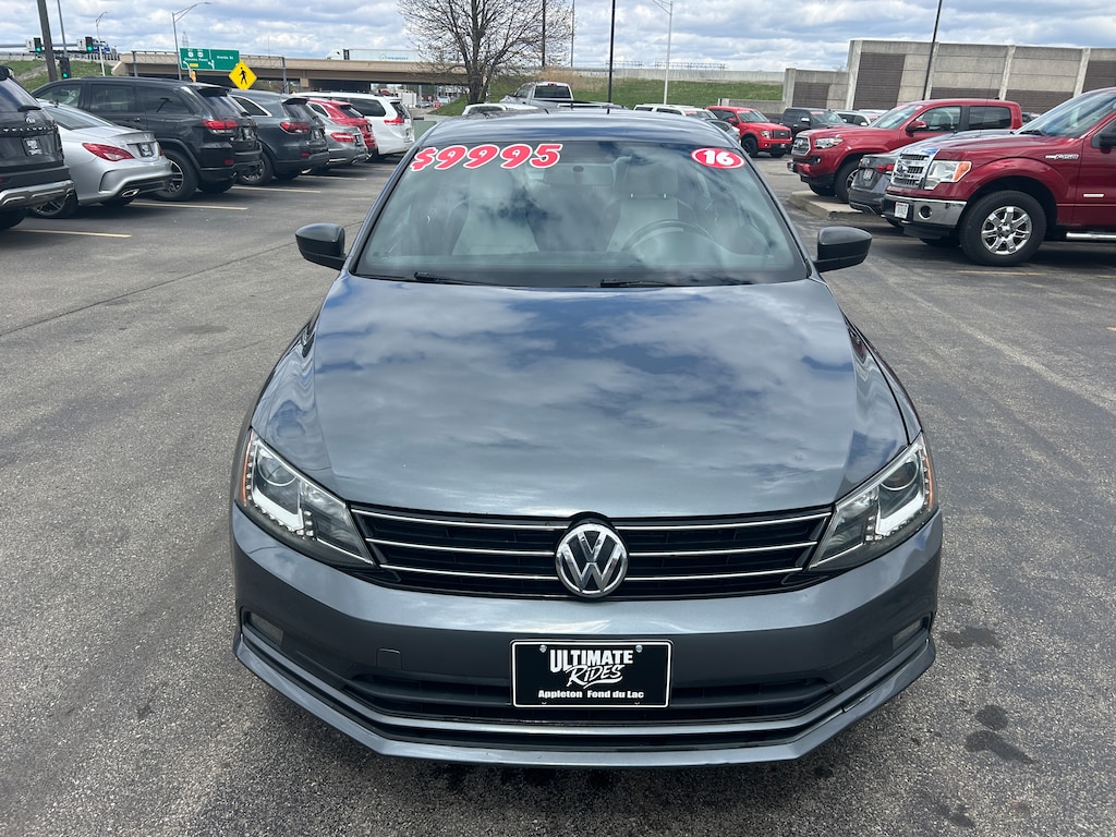 Used 2016 Volkswagen Jetta 1.8T Sport Automatic Sedan