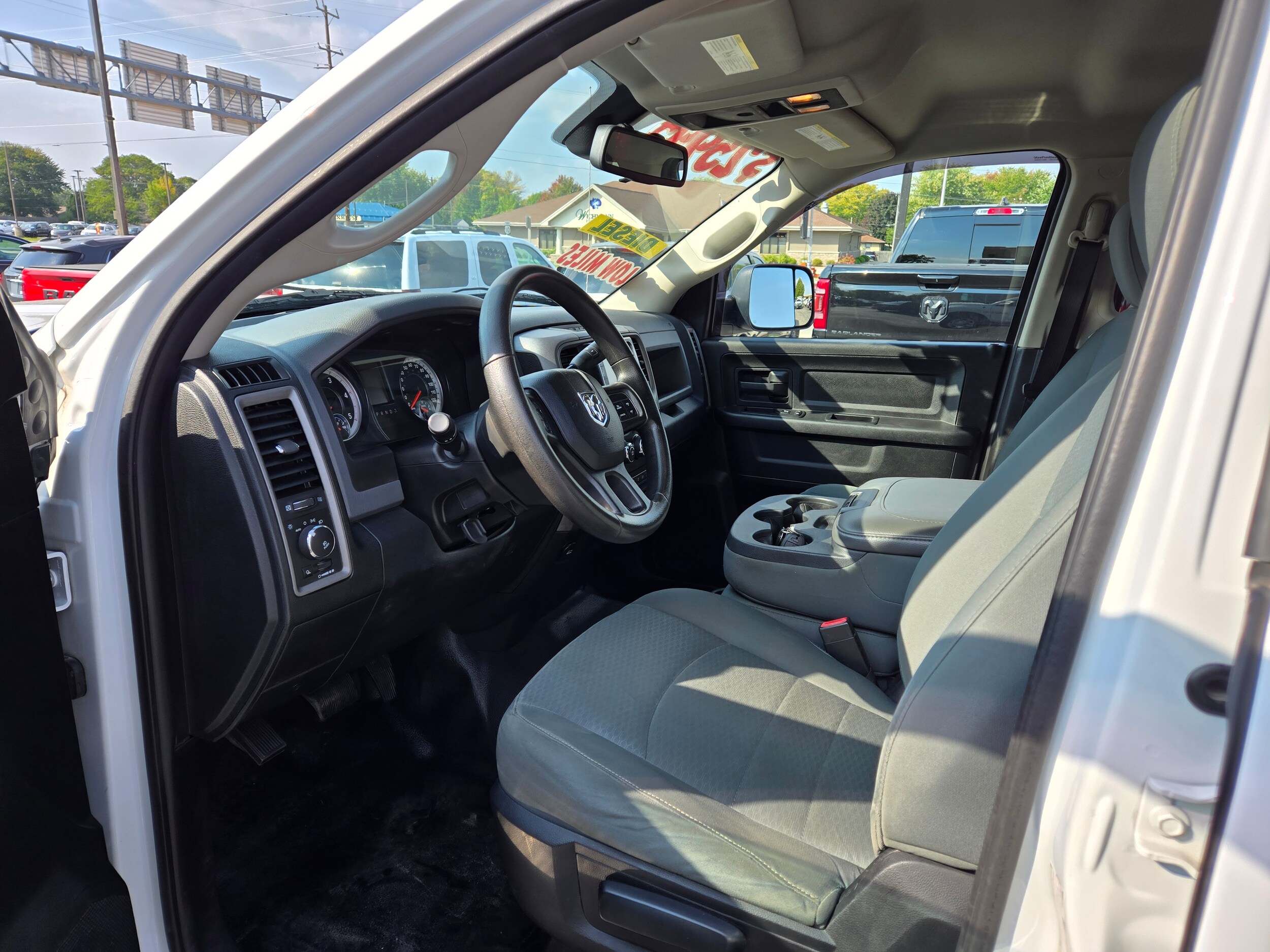 2015 Ram 2500 Tradesman photo 4