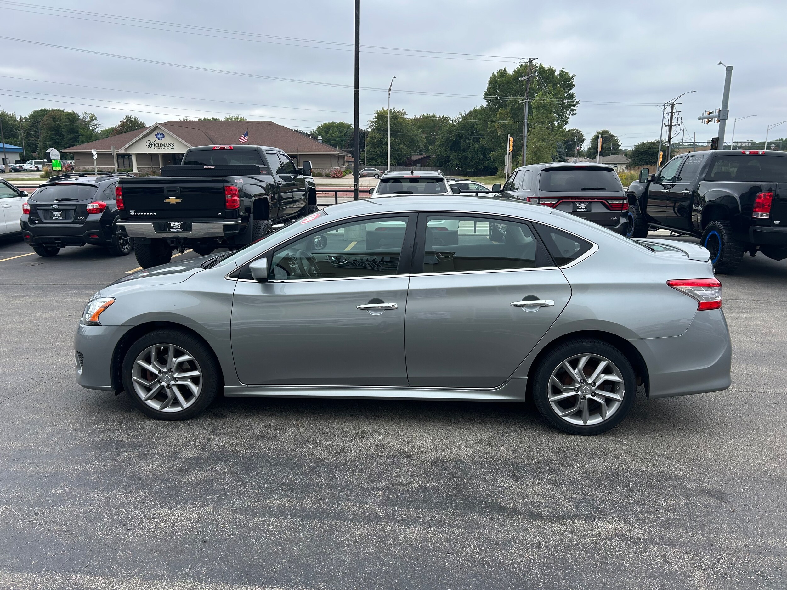 2014 Nissan Sentra SR photo 3
