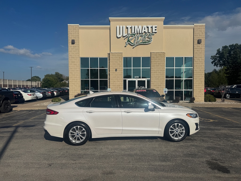 Used 2019 Ford Fusion SE Sedan