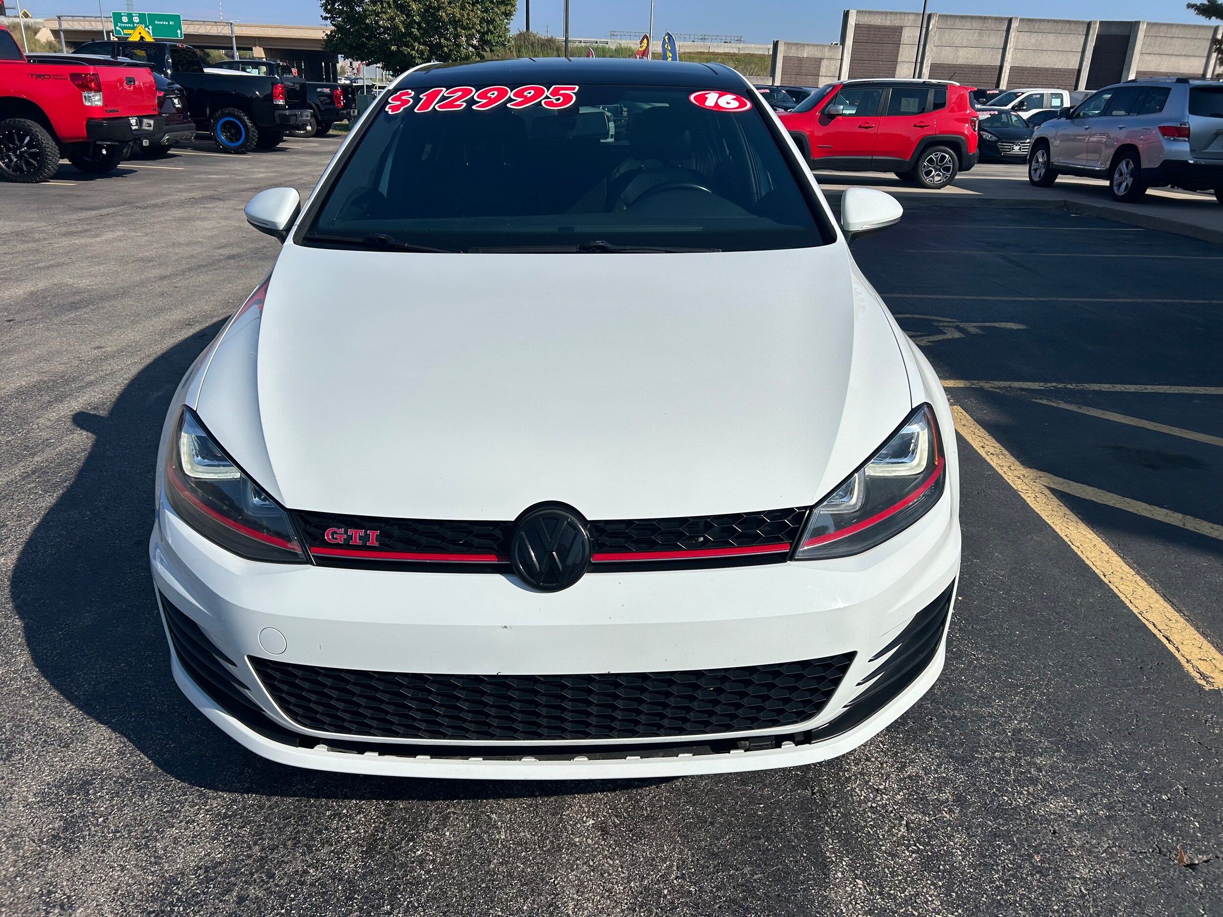 2016 Volkswagen Golf GTI Base SE Autobahn photo 3