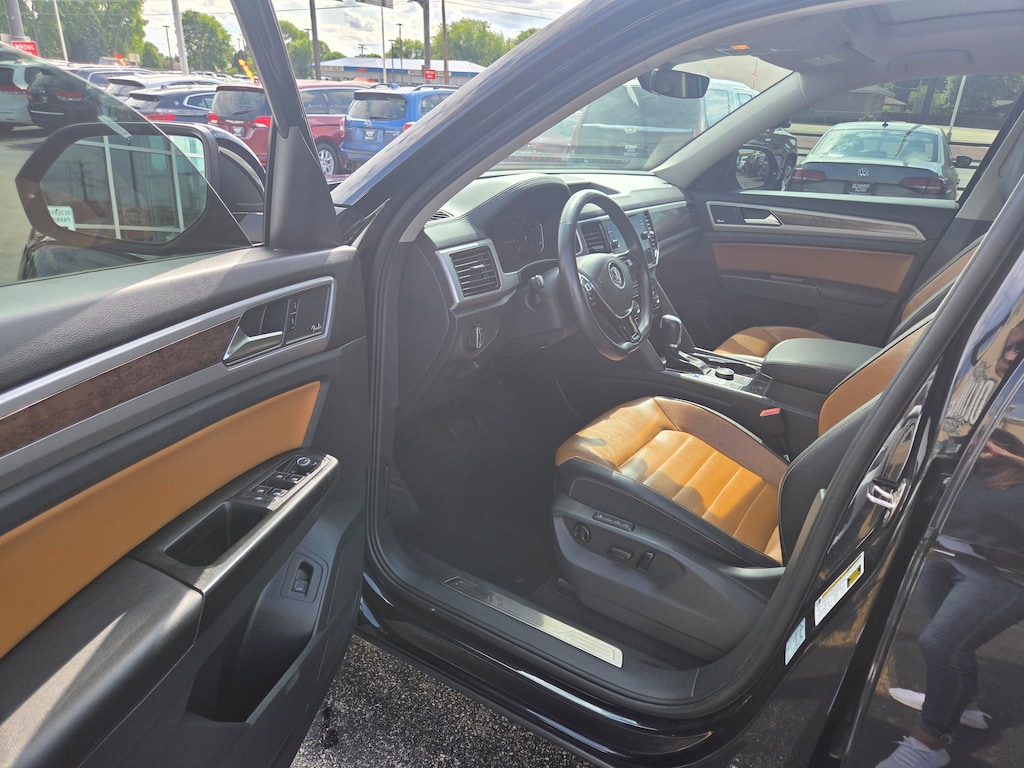 Used 2019 Volkswagen Atlas 3.6L V6 SEL Premium 4MOTION SUV