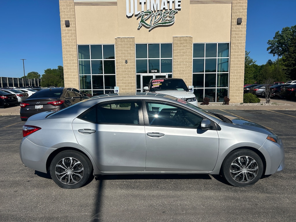 Used 2015 Toyota Corolla LE Sedan