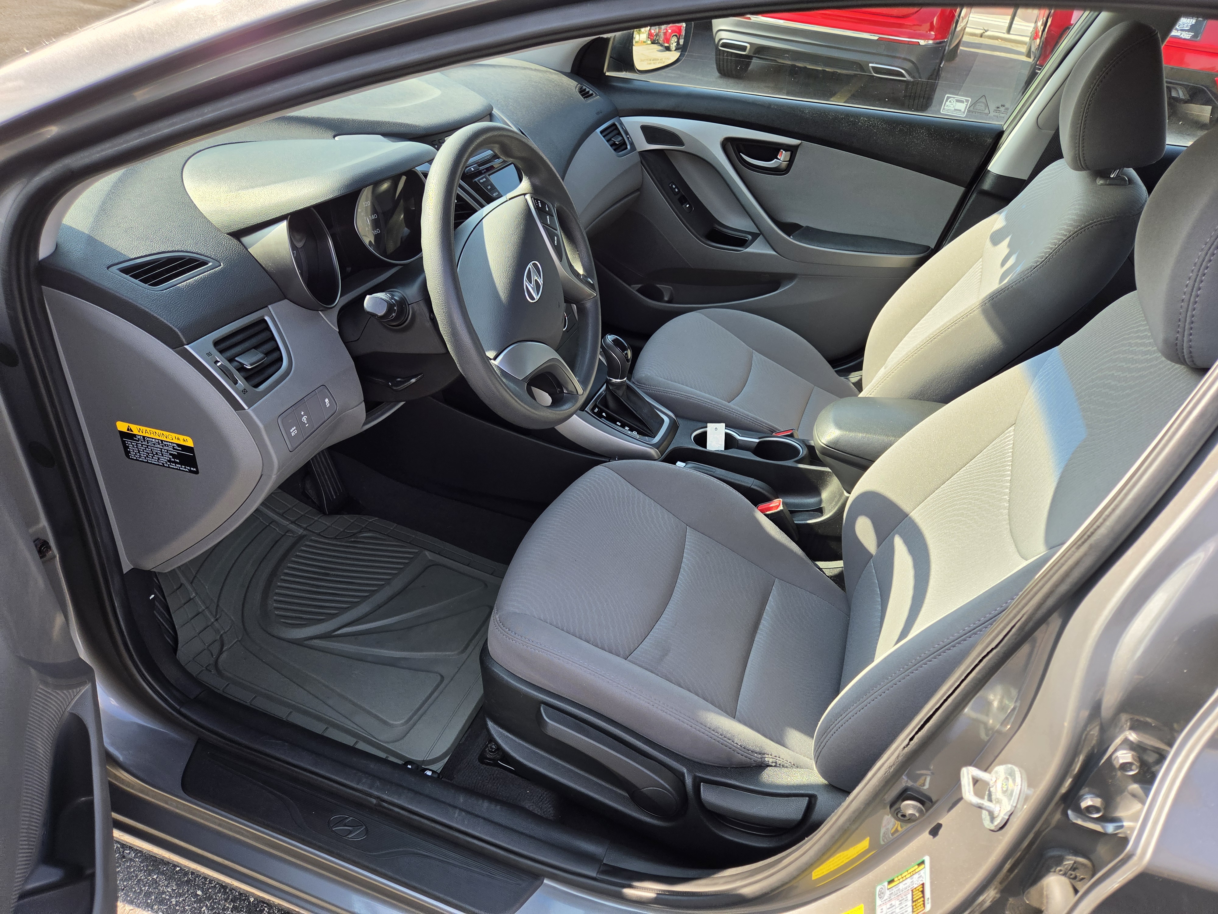 Used 2014 Hyundai Elantra SE Sedan