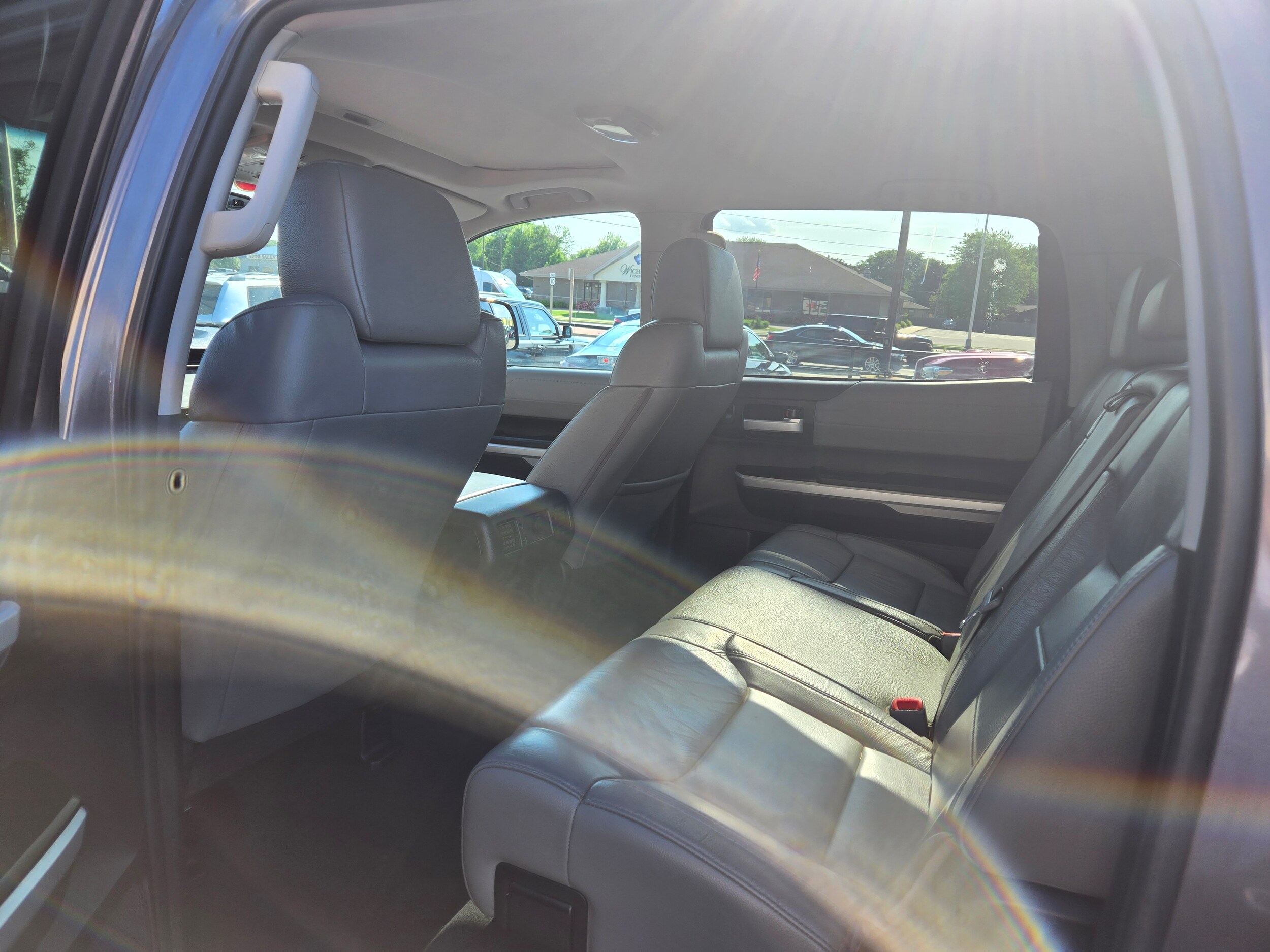 2016 Toyota Tundra Limited photo 2