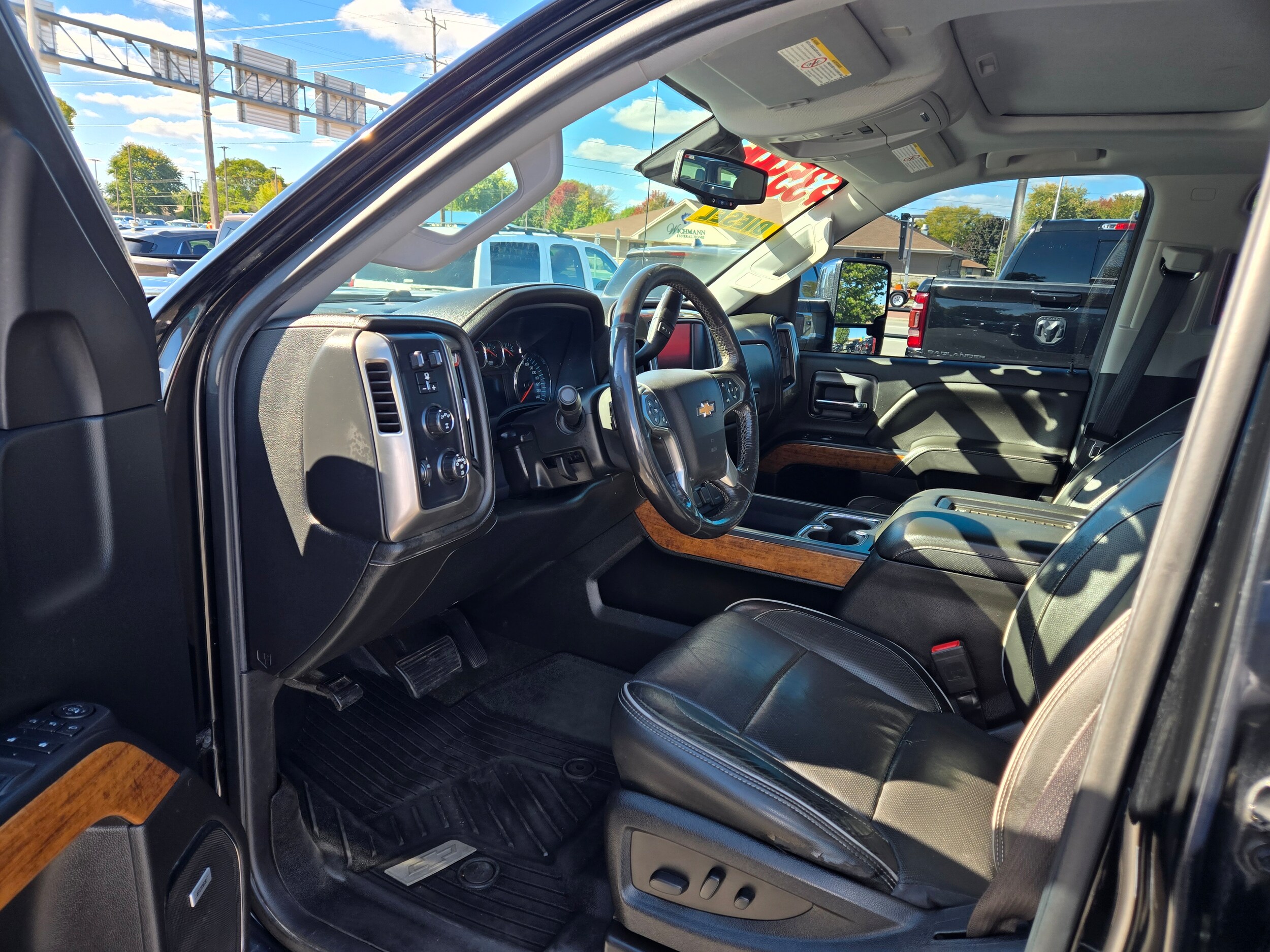 2018 Chevrolet Silverado 2500HD High Country photo 4