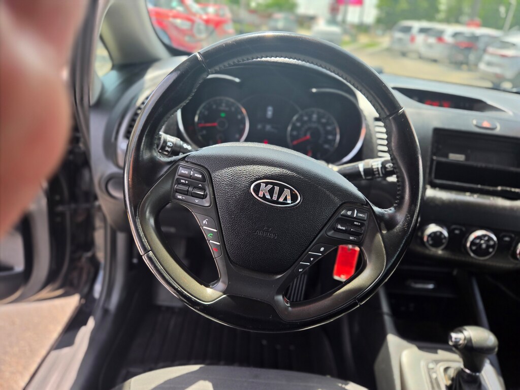 Used 2016 Kia Forte EX FWD Sedan