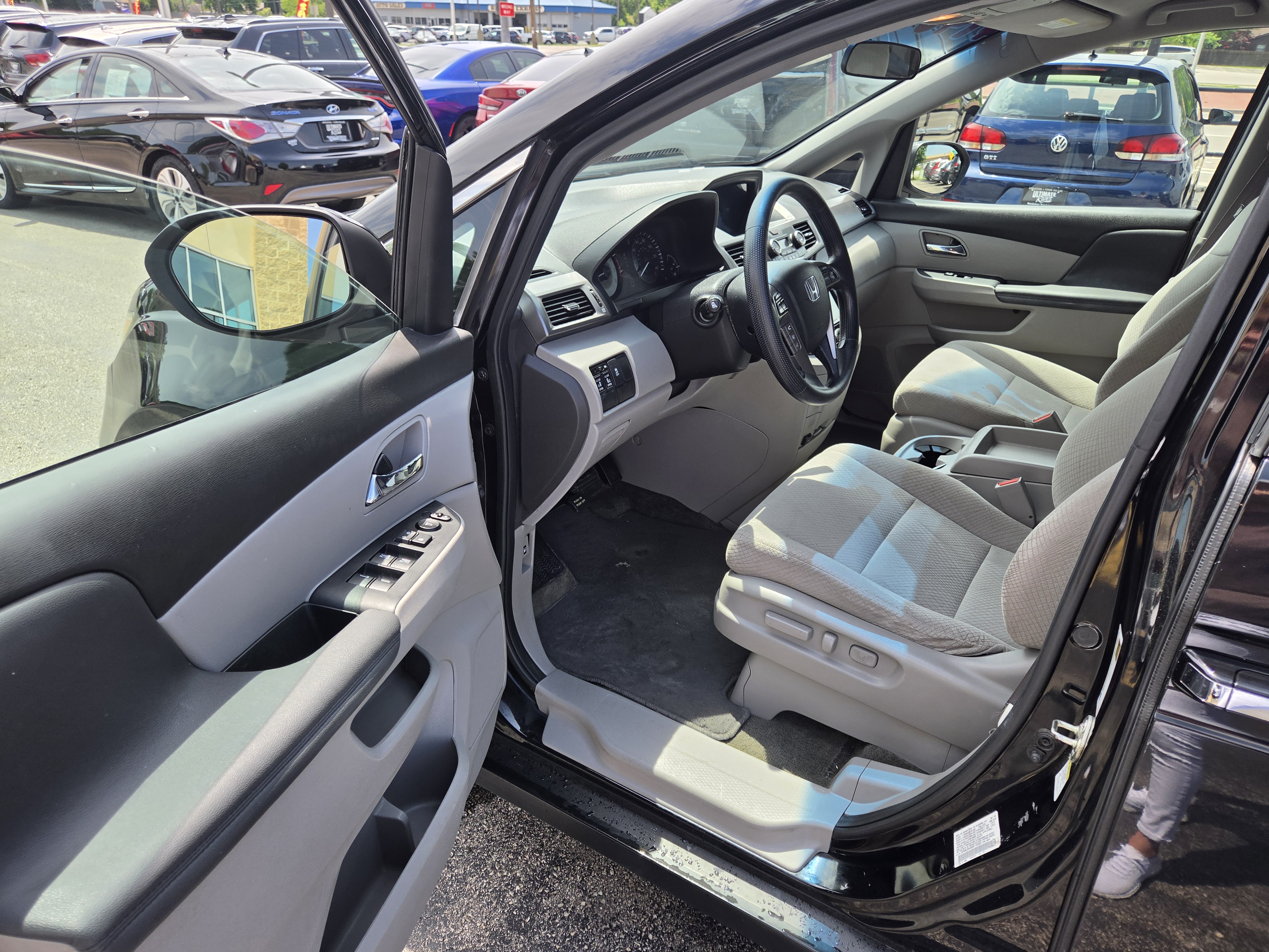 Used 2016 Honda Odyssey EX Van Passenger Van