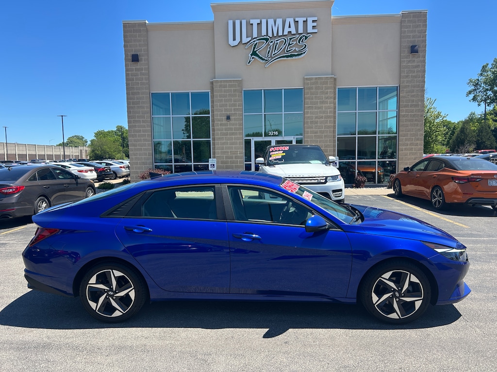 Used 2023 Hyundai Elantra SEL Sedan