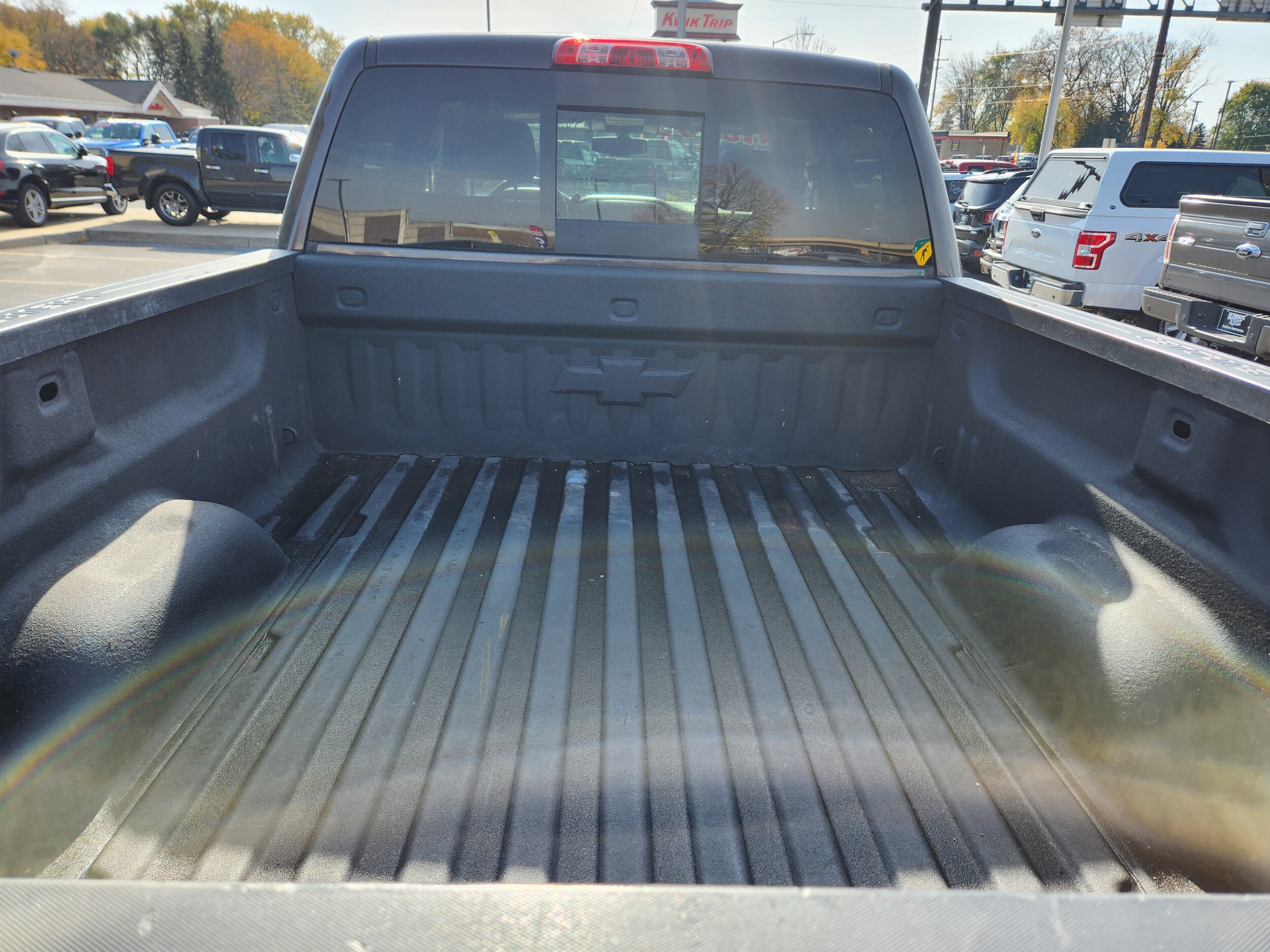 2015 Chevrolet Silverado 1500 Sport photo 2
